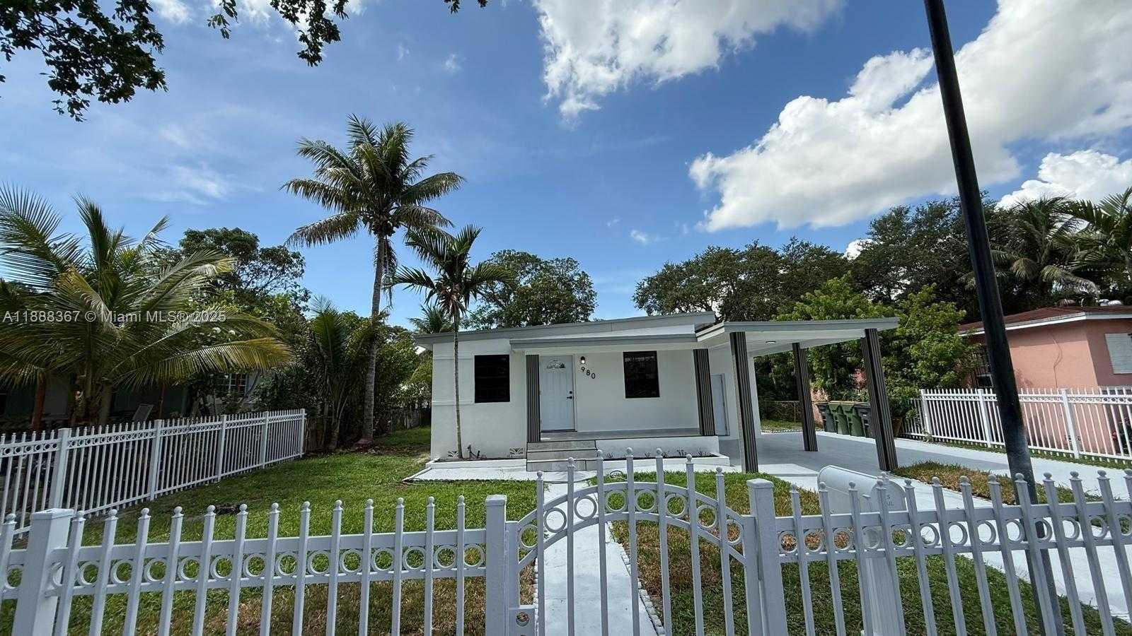 Small Image of 980 NORTH EAST 146TH ST, North Miami Number 6
