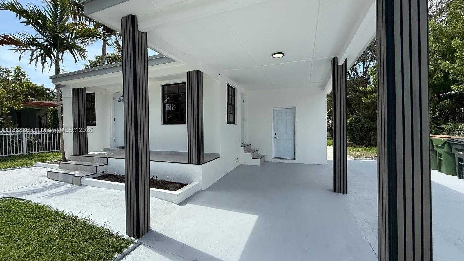 Small Image of 980 NORTH EAST 146TH ST, North Miami Number 9