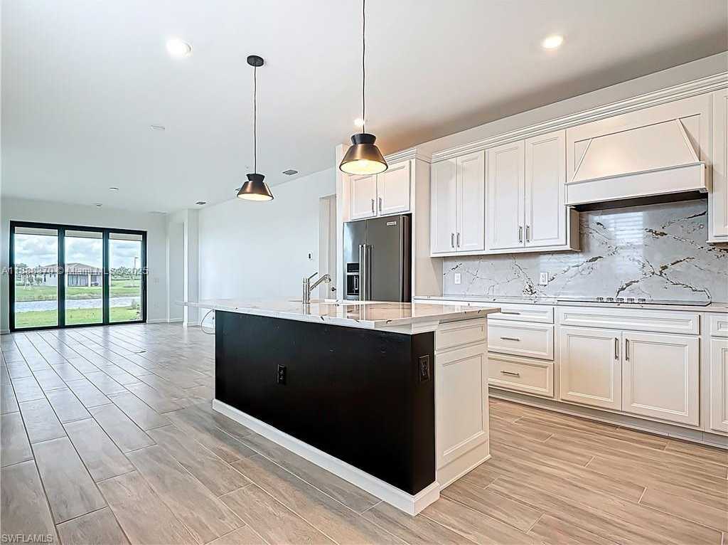 Small Image of 6329 HONOR WAY, Ave Maria Number 4