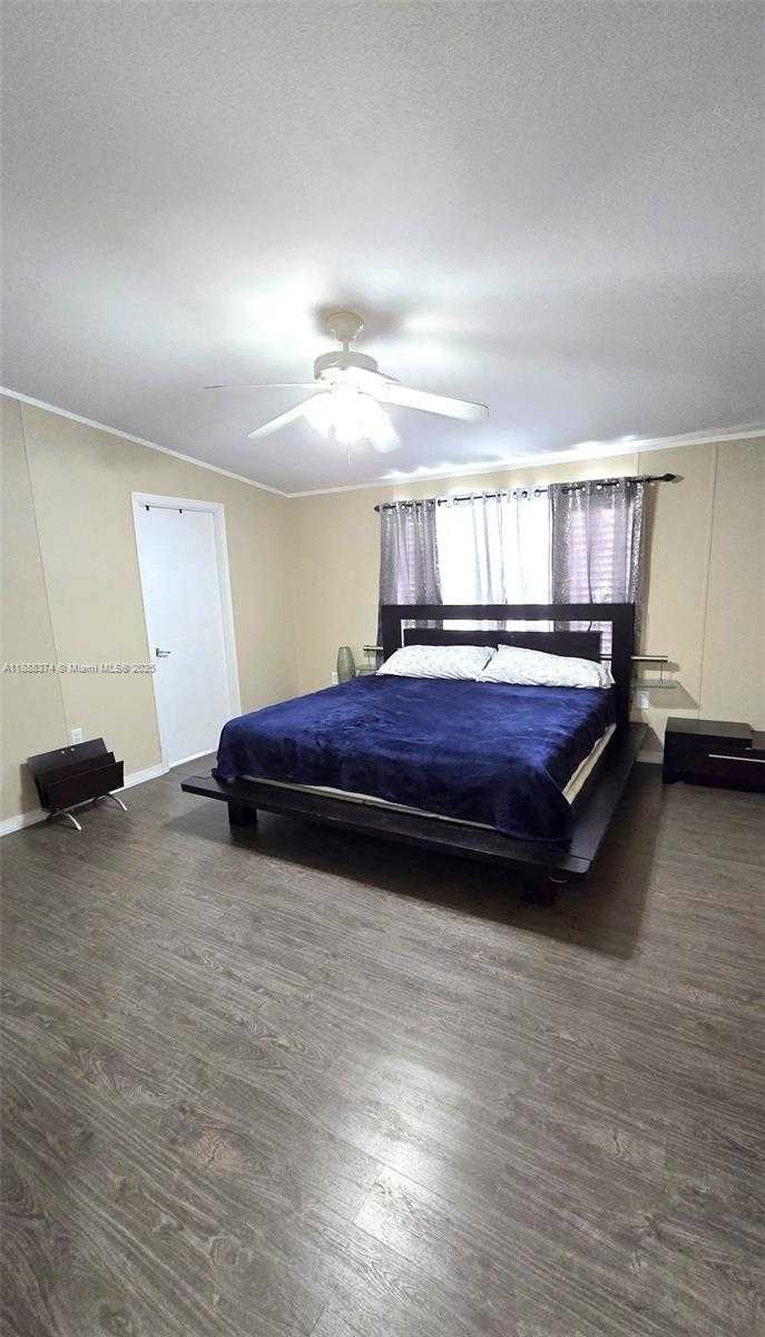Small Image of 16 HOLLY LN, Davie Number 15