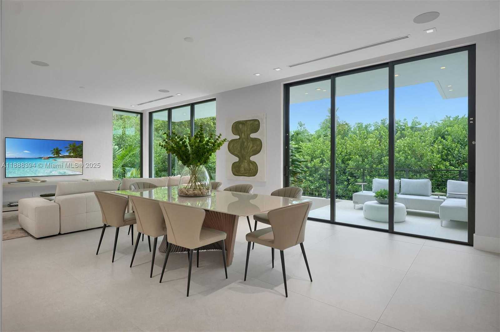 Small Image of 100 HAMPTON LN, Key Biscayne Number 12