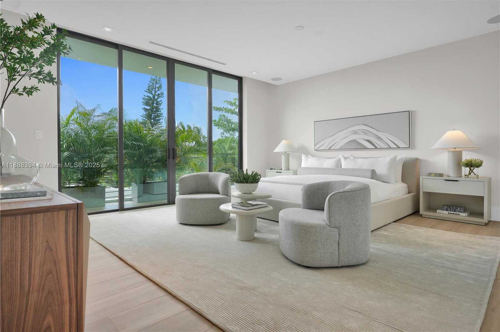 Small Image of 100 HAMPTON LN, Key Biscayne Number 19