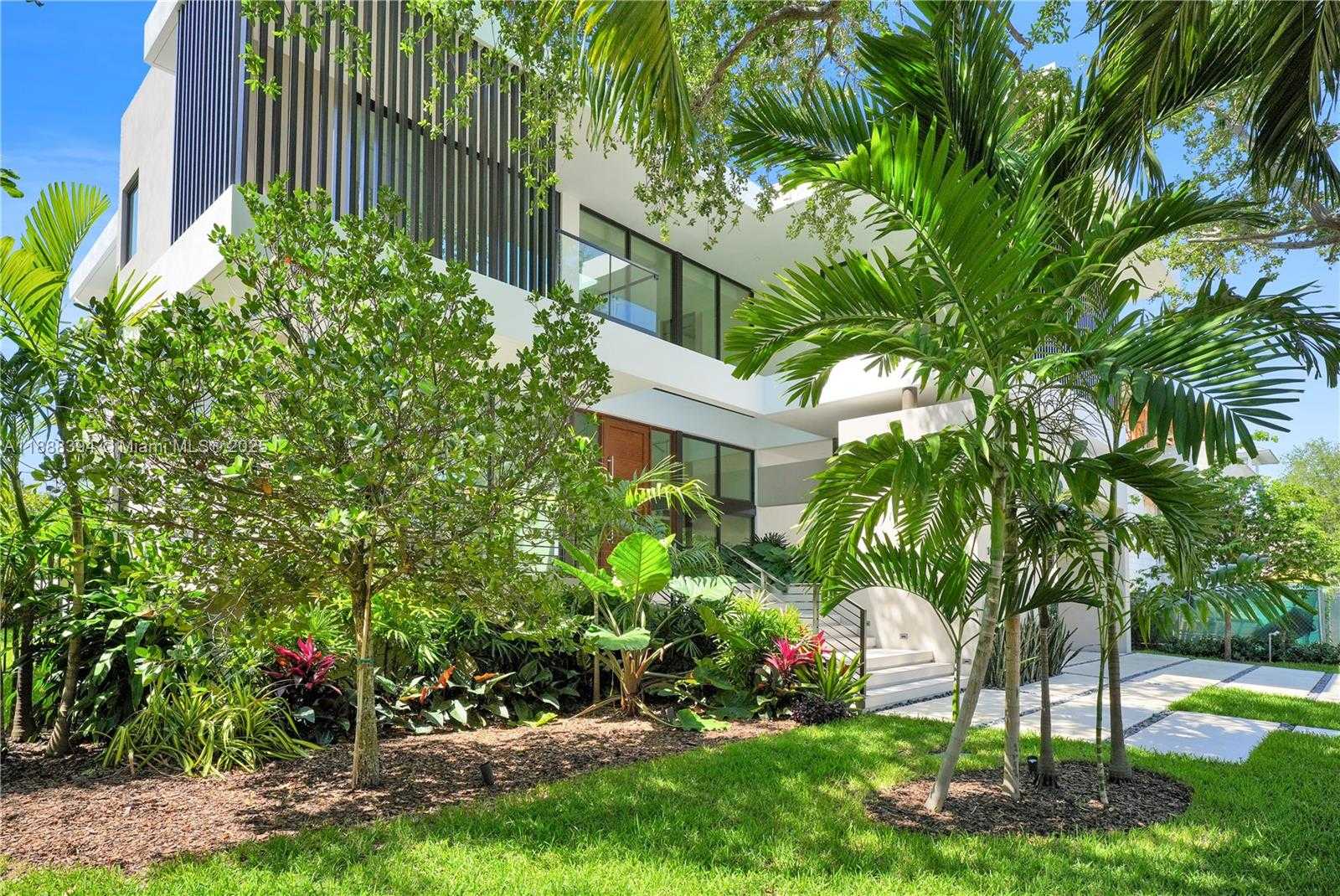 Small Image of 100 HAMPTON LN, Key Biscayne Number 26