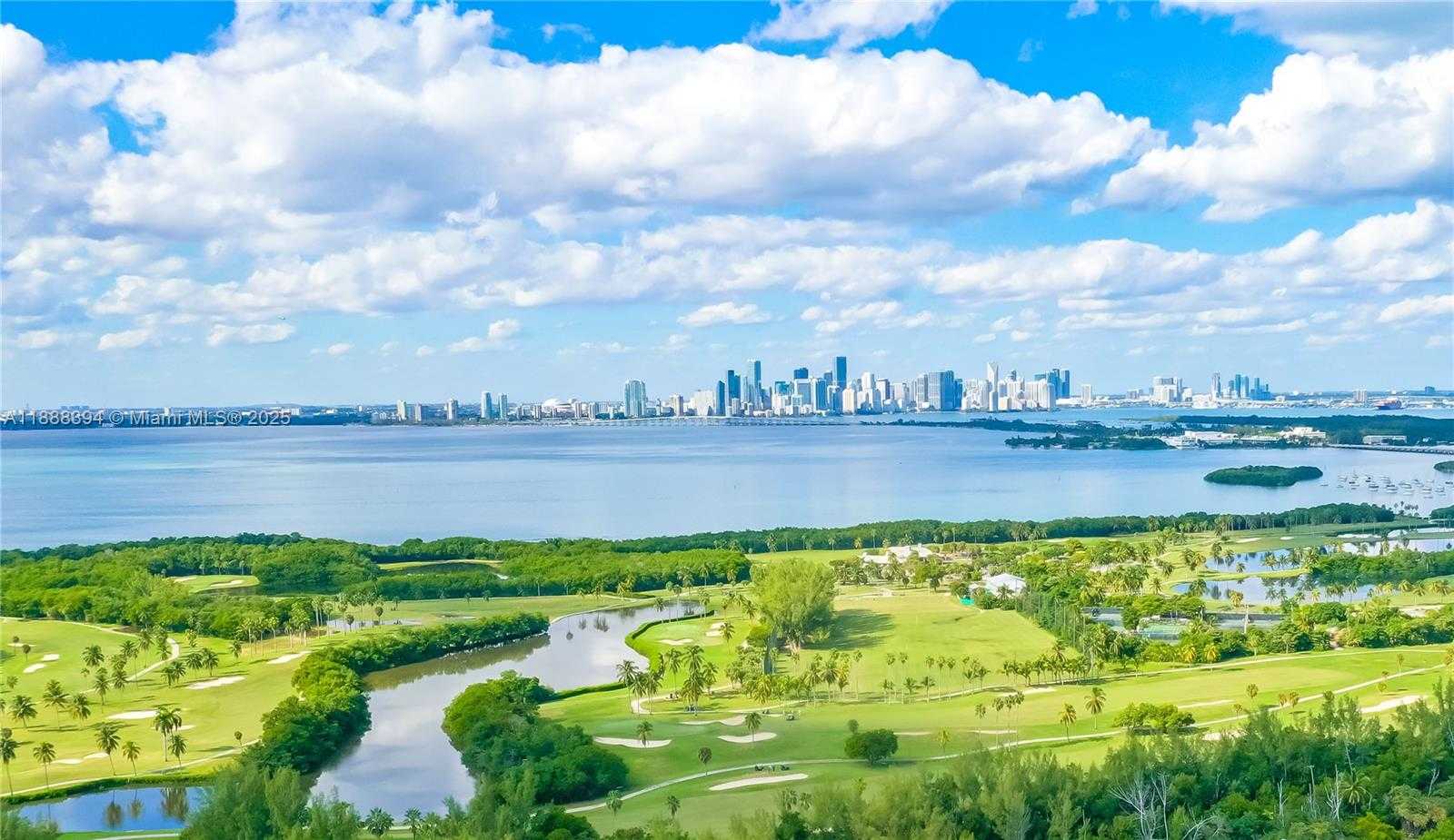 Small Image of 100 HAMPTON LN, Key Biscayne Number 39