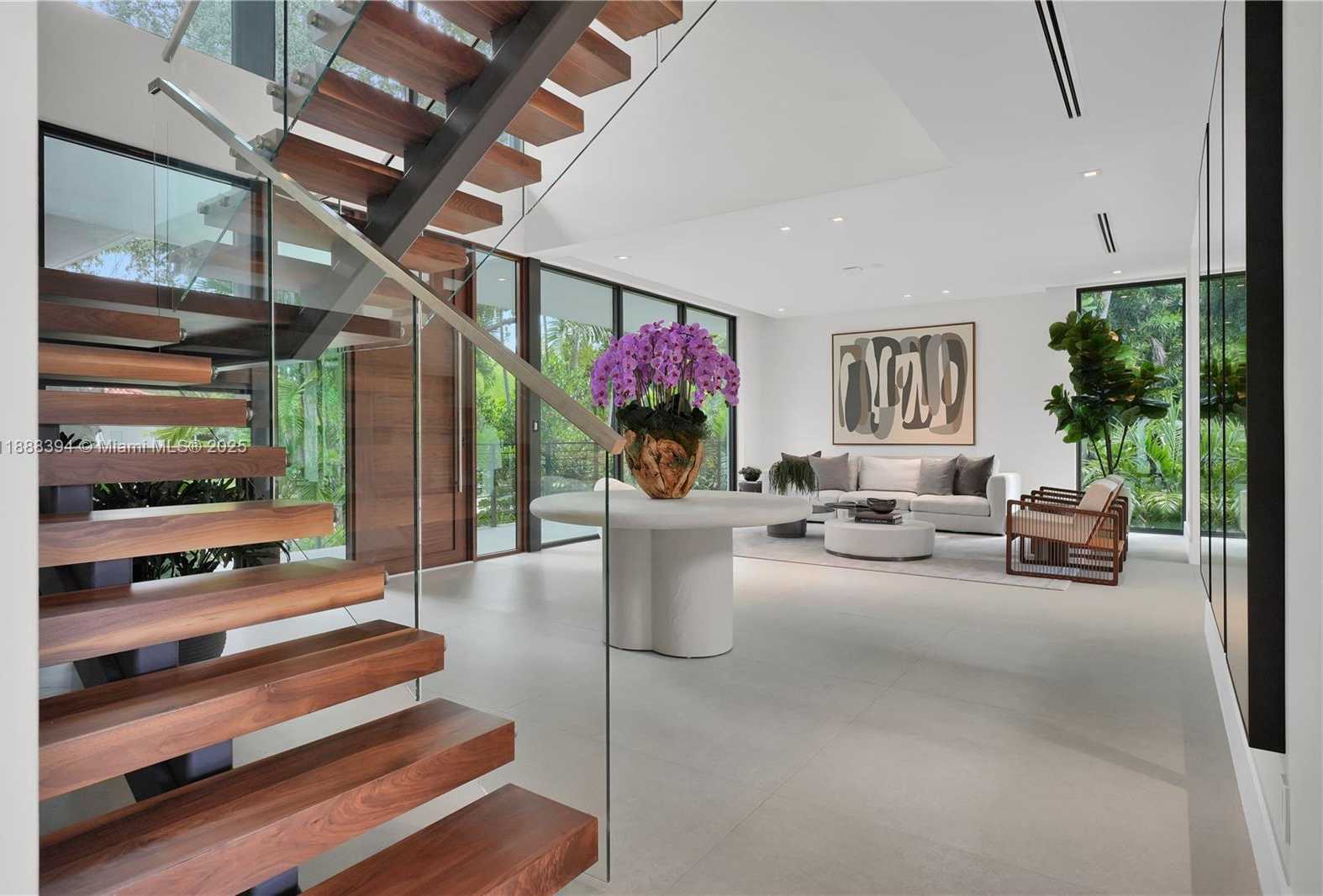 Small Image of 100 HAMPTON LN, Key Biscayne Number 7