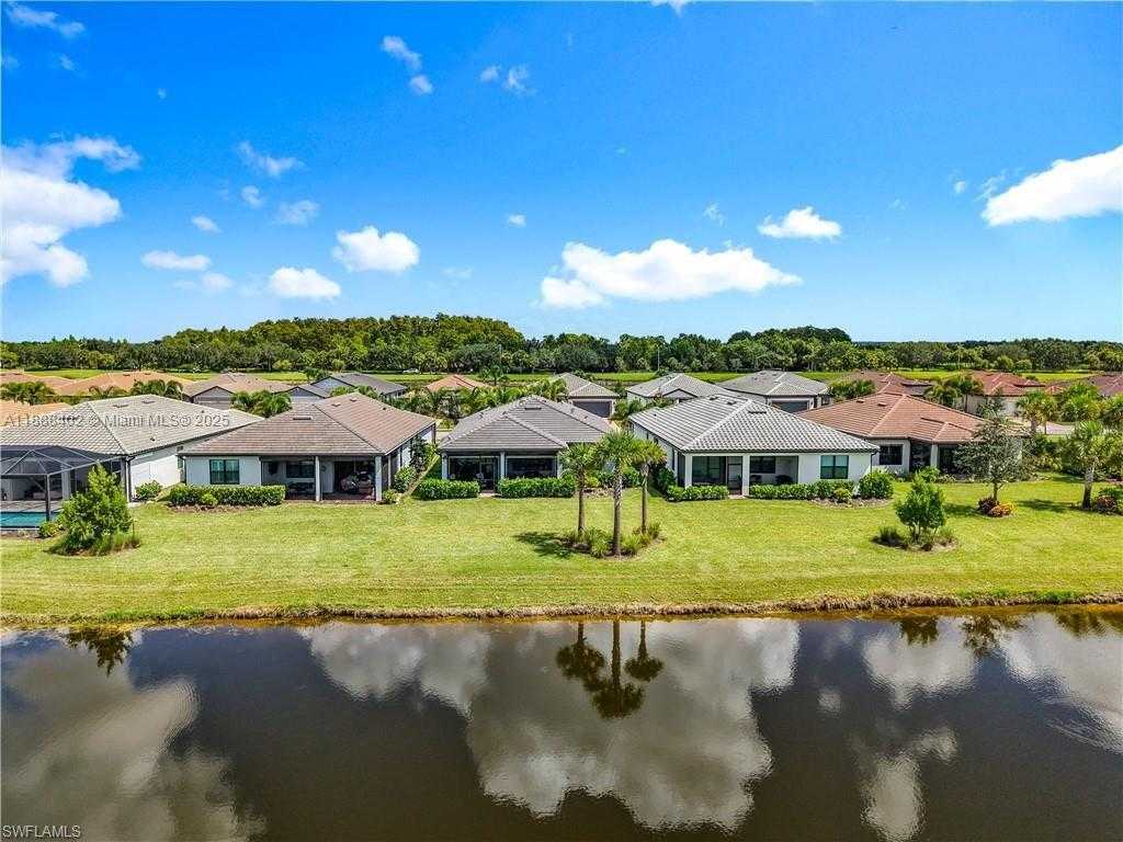 Small Image of 5641 CELEBRATION DR, Ave Maria Number 31