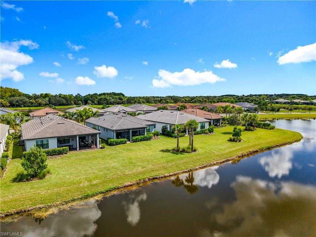 Small Image of 5641 CELEBRATION DR, Ave Maria Number 32