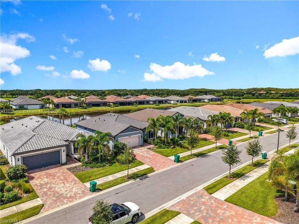 Small Image of 5641 CELEBRATION DR, Ave Maria Number 33