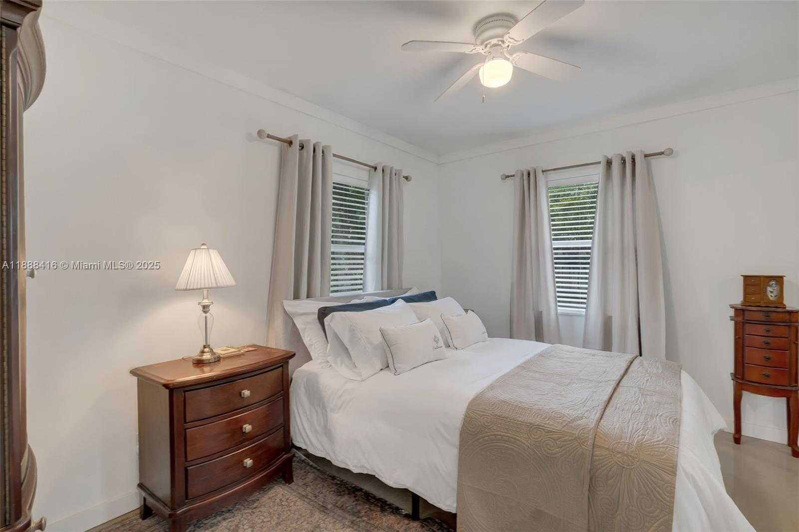 Small Image of 139 SOUTH WEST 21ST WAY, Fort Lauderdale Number 13