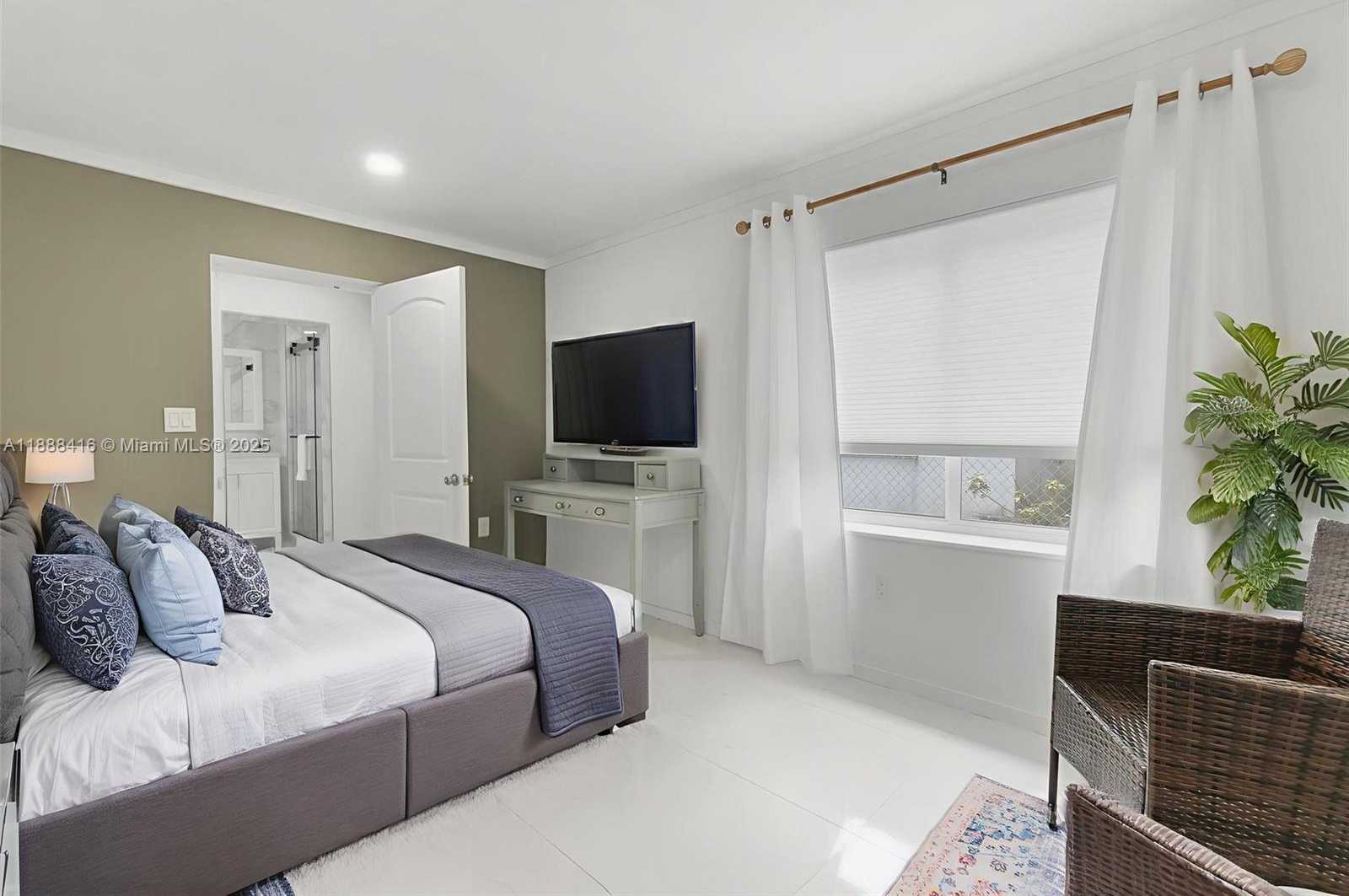 Small Image of 139 SOUTH WEST 21ST WAY, Fort Lauderdale Number 18
