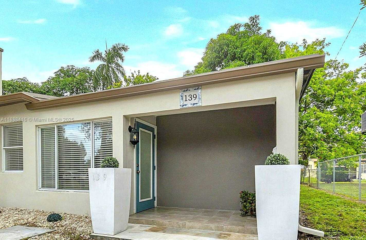 Small Image of 139 SOUTH WEST 21ST WAY, Fort Lauderdale Number 2