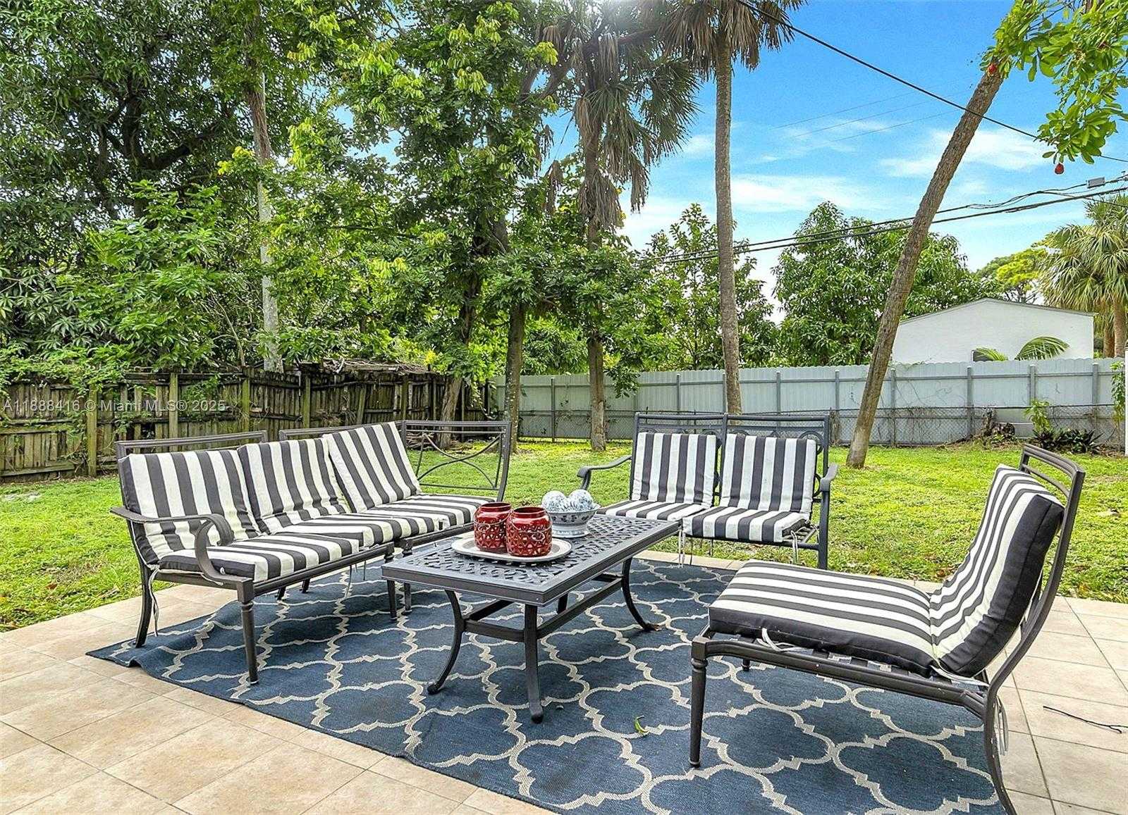 Small Image of 139 SOUTH WEST 21ST WAY, Fort Lauderdale Number 24