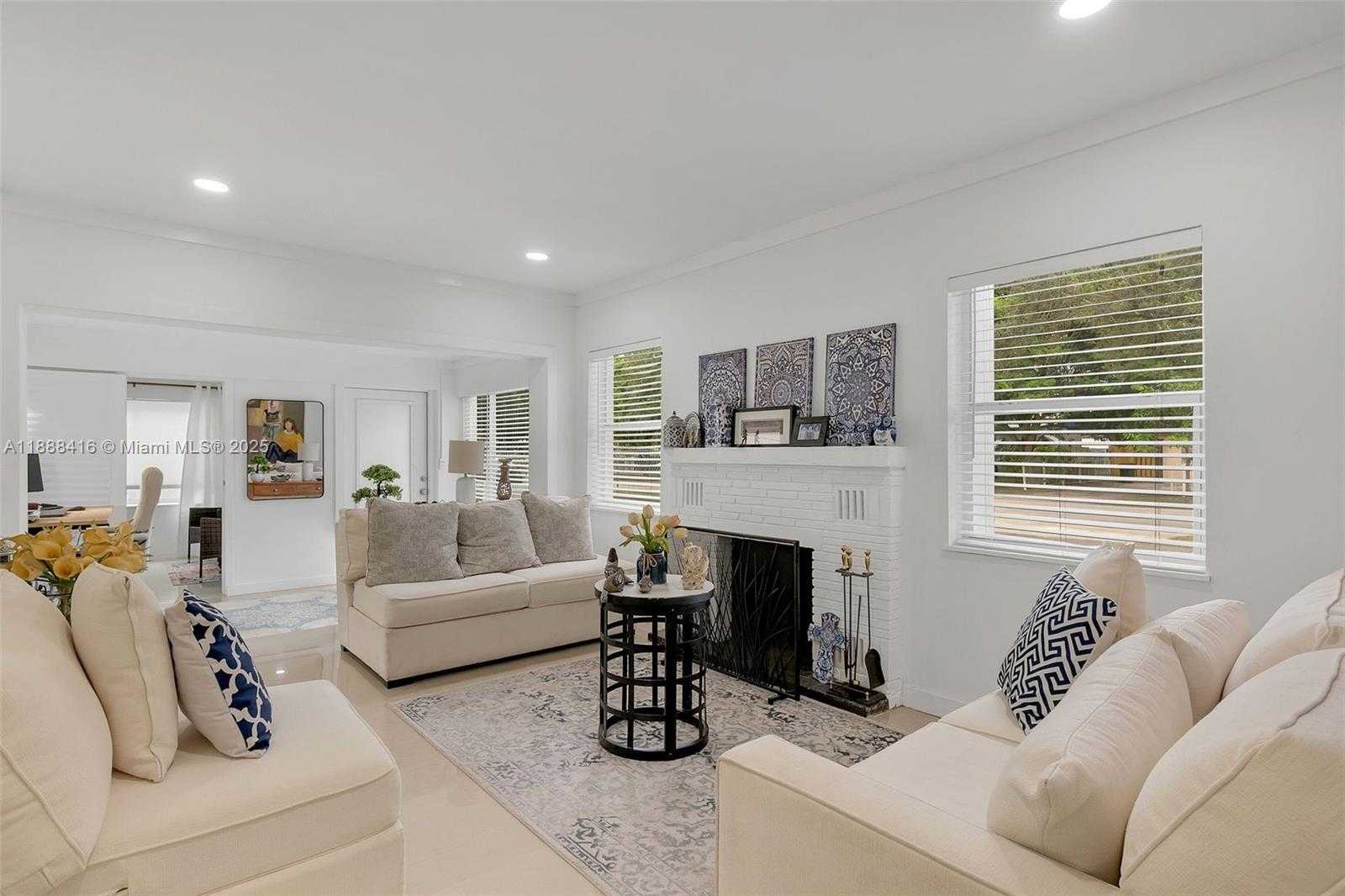 Small Image of 139 SOUTH WEST 21ST WAY, Fort Lauderdale Number 4