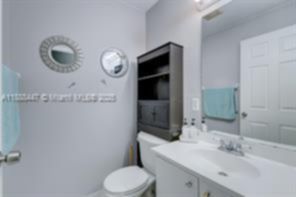 Small Image of 621 SOUTH 24TH AVE, Hollywood Number 16