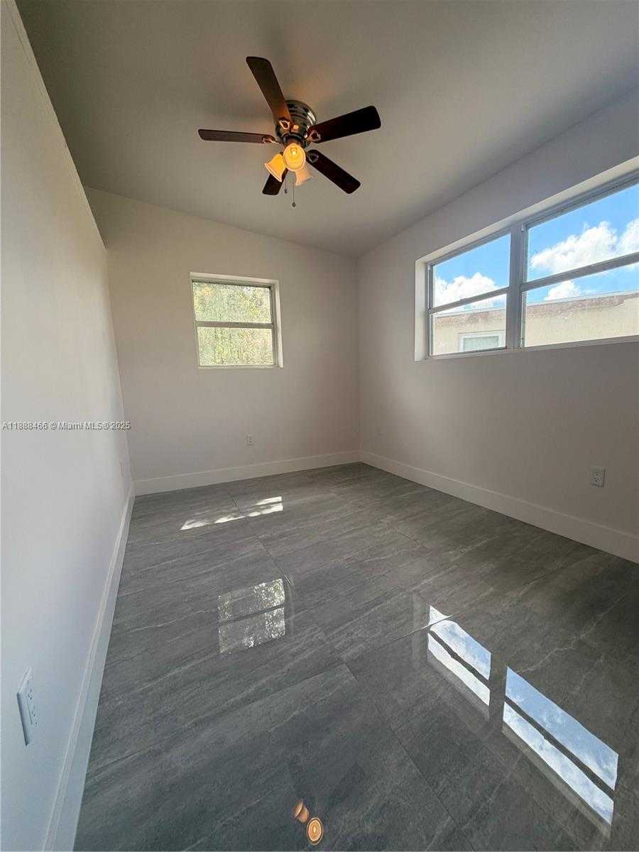Small Image of 318 NORTH WEST 30TH TER, Fort Lauderdale Number 11