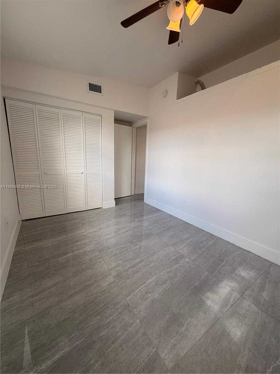 Small Image of 318 NORTH WEST 30TH TER, Fort Lauderdale Number 12