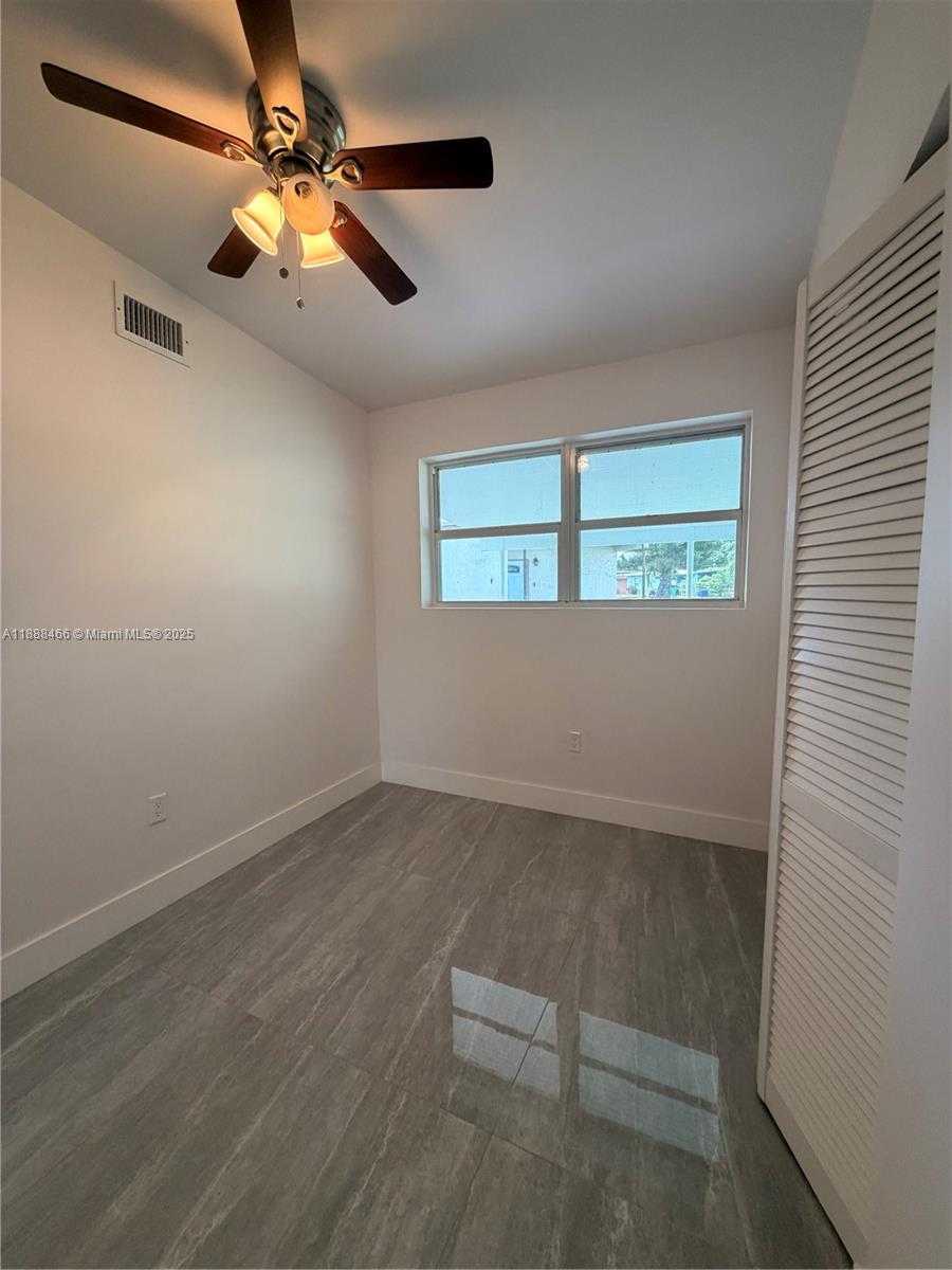 Small Image of 318 NORTH WEST 30TH TER, Fort Lauderdale Number 27
