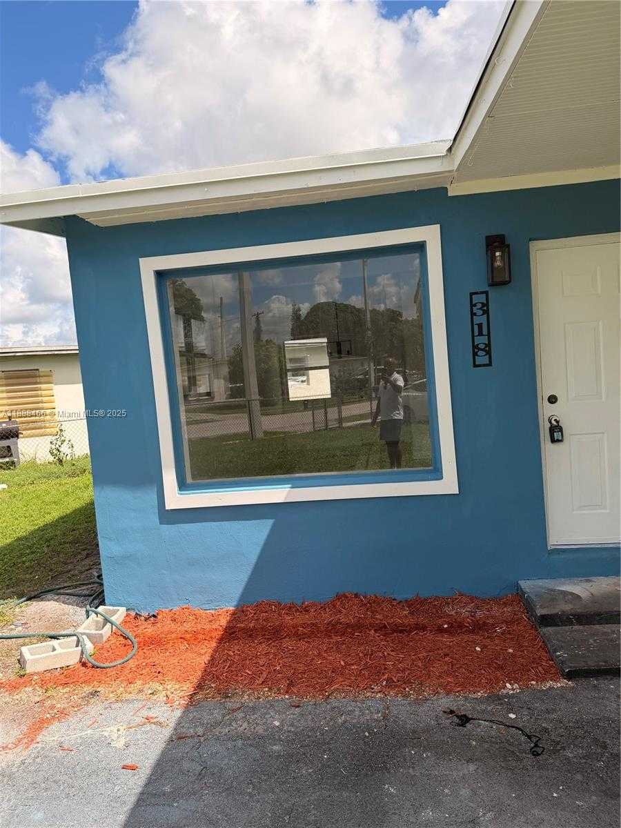 Small Image of 318 NORTH WEST 30TH TER, Fort Lauderdale Number 4