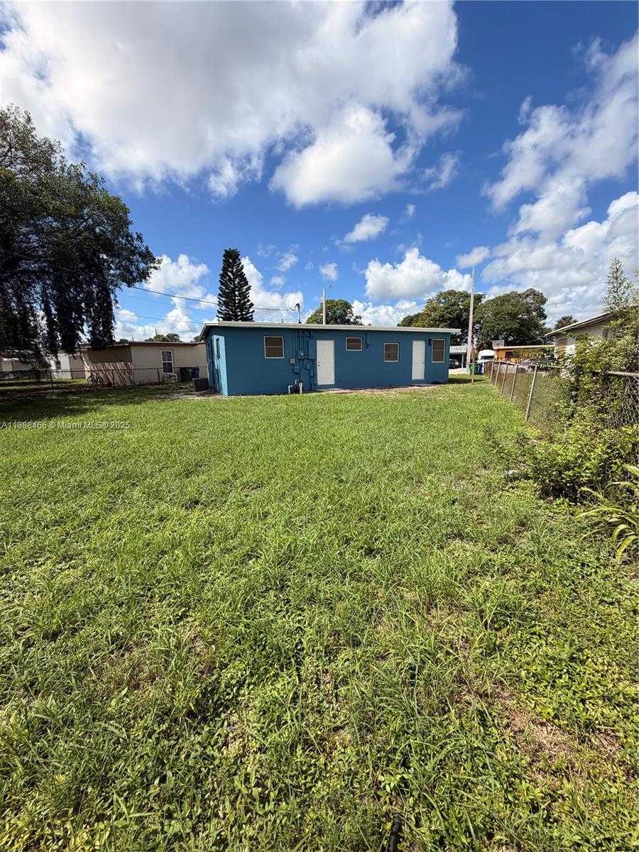Small Image of 318 NORTH WEST 30TH TER, Fort Lauderdale Number 7