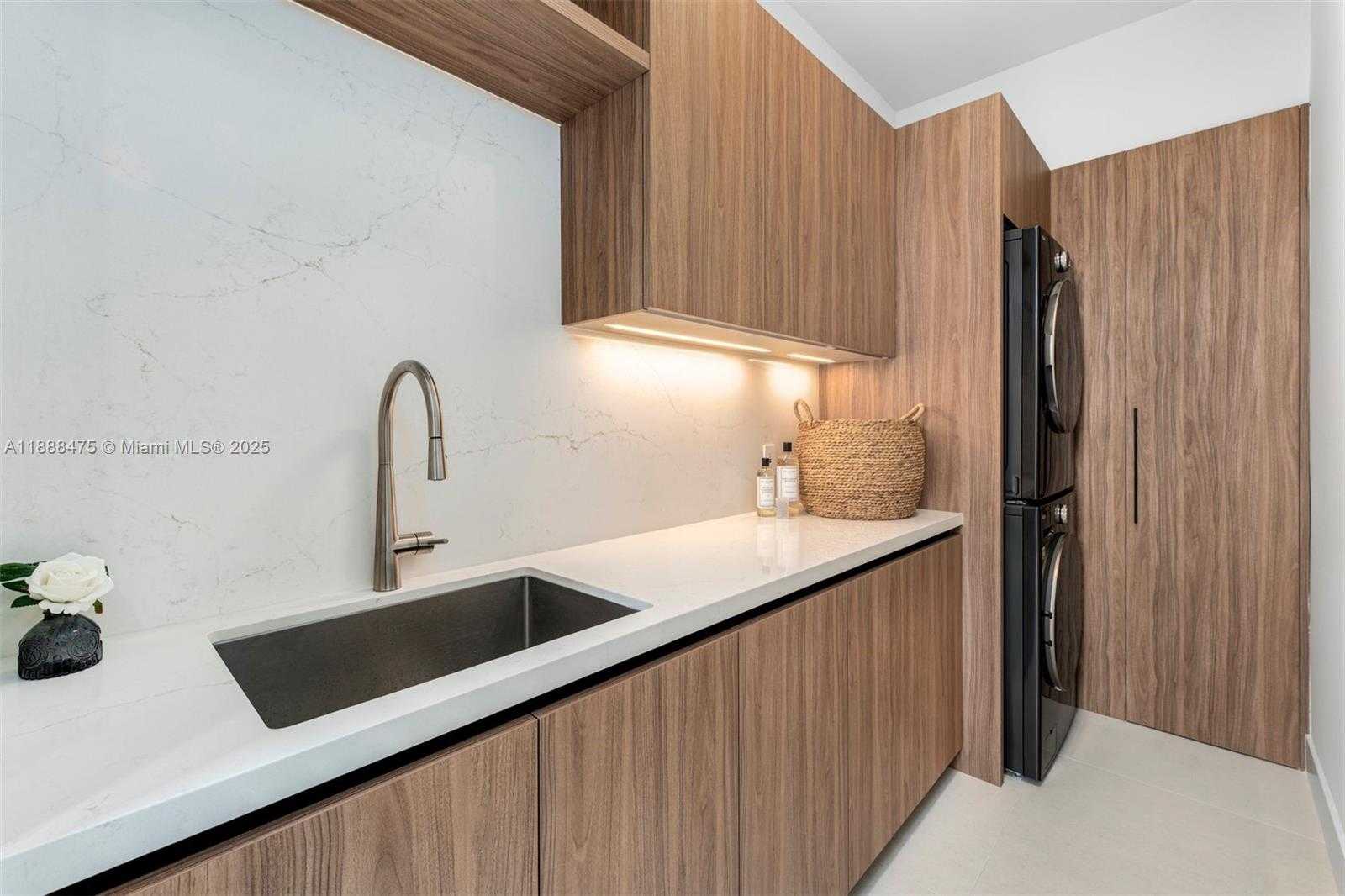 Small Image of 3114 PRAIRIE AVE, Miami Beach Number 11