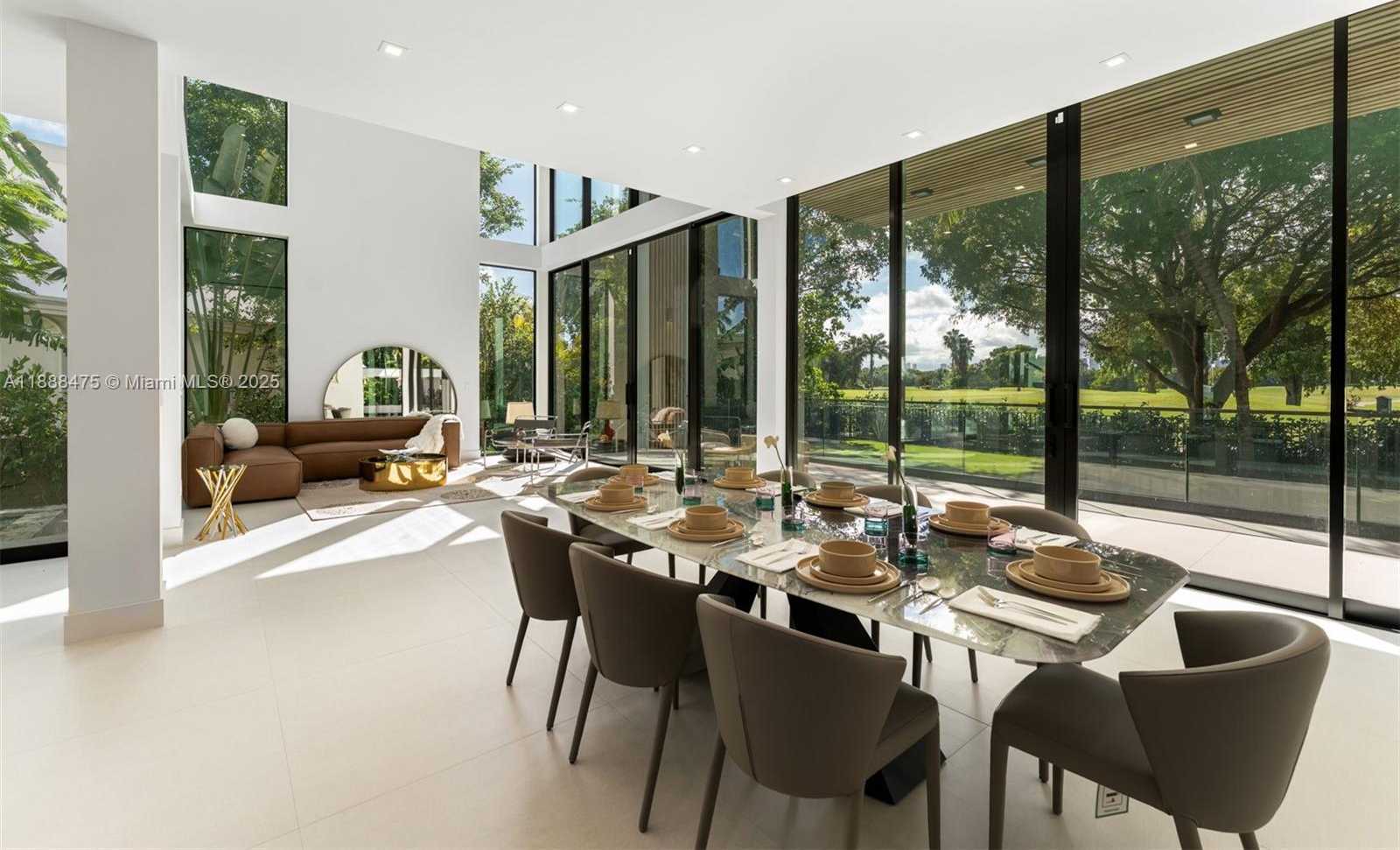 Small Image of 3114 PRAIRIE AVE, Miami Beach Number 2