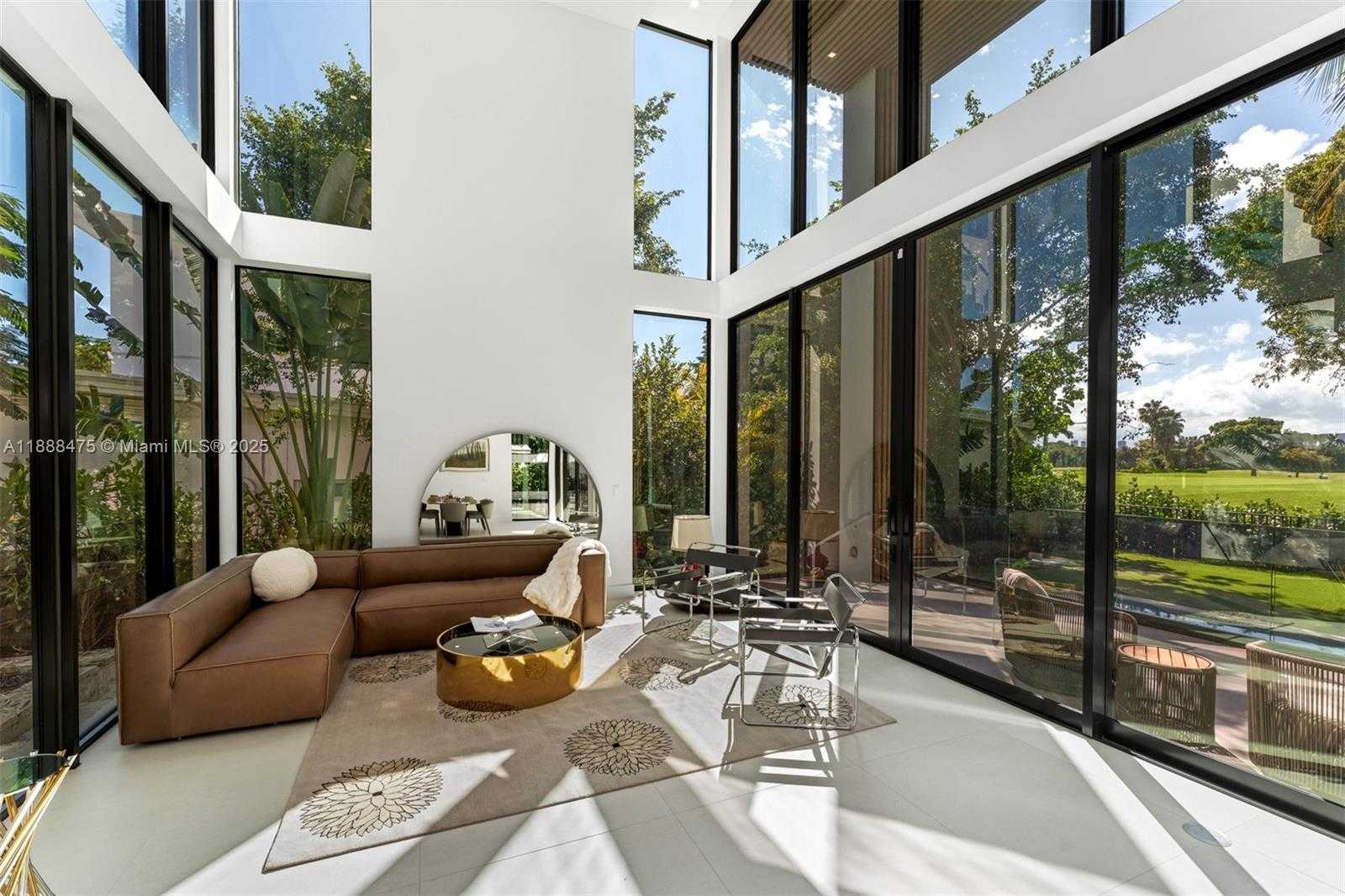 Small Image of 3114 PRAIRIE AVE, Miami Beach Number 3