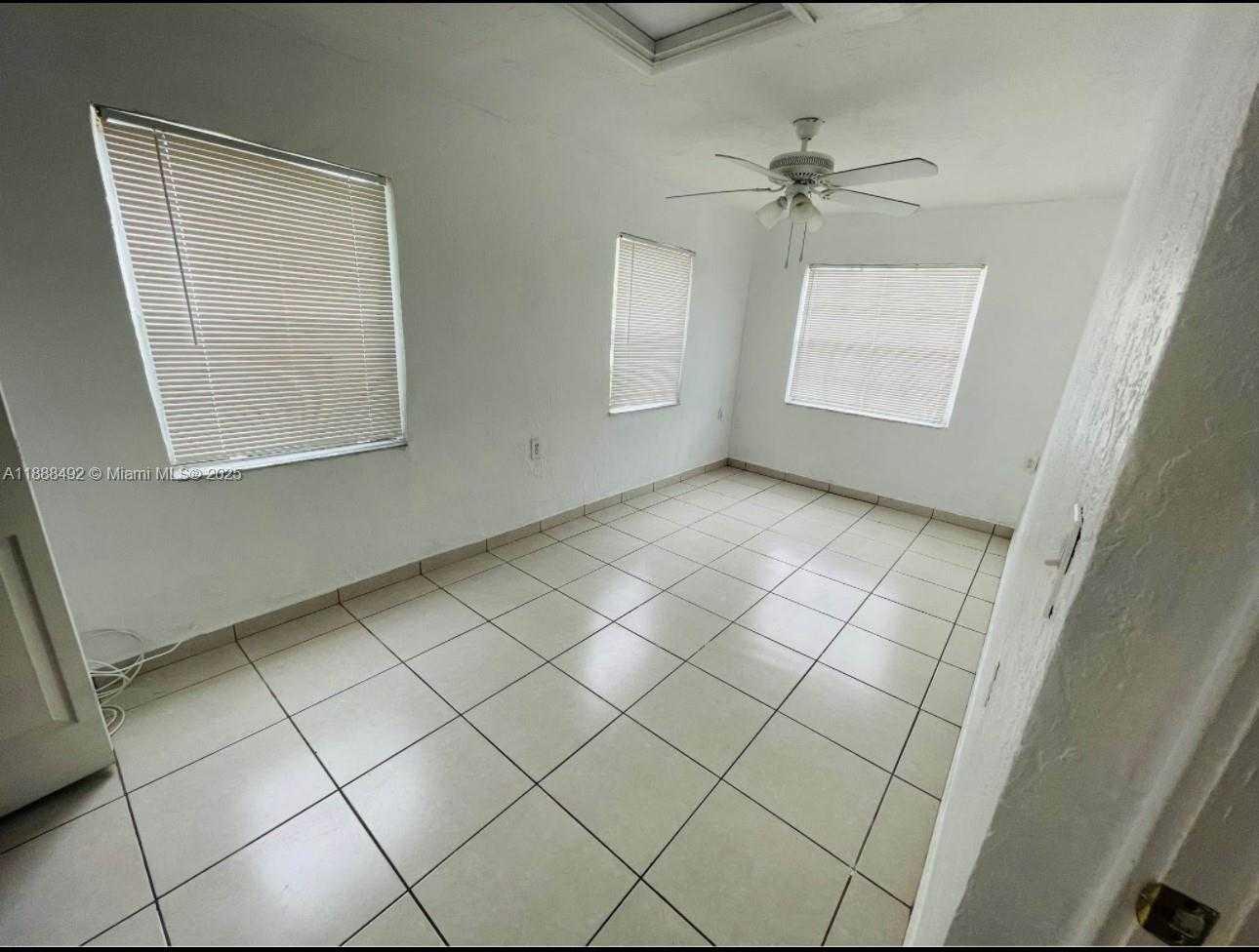 Small Image of 1624 SOUTH 23RD AVE, Hollywood Number 10