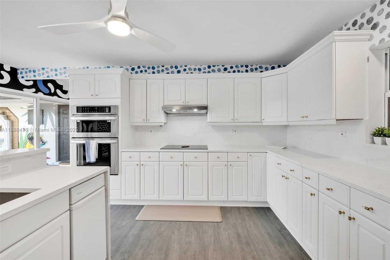 Small Image of 5830 NORTH EAST 14TH RD, Fort Lauderdale Number 19