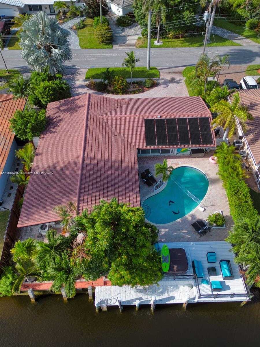 Small Image of 5830 NORTH EAST 14TH RD, Fort Lauderdale Number 2