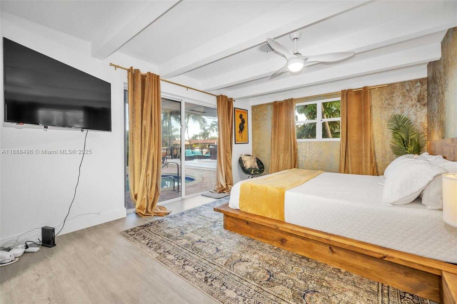 Small Image of 5830 NORTH EAST 14TH RD, Fort Lauderdale Number 23