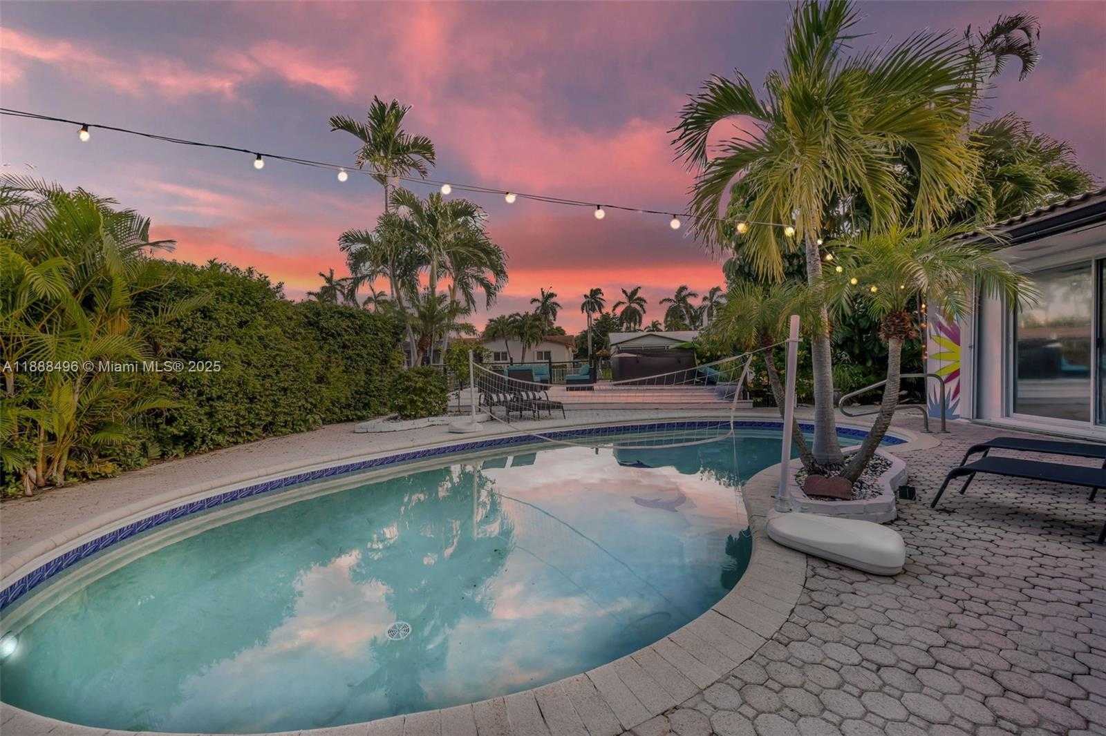 Small Image of 5830 NORTH EAST 14TH RD, Fort Lauderdale Number 3