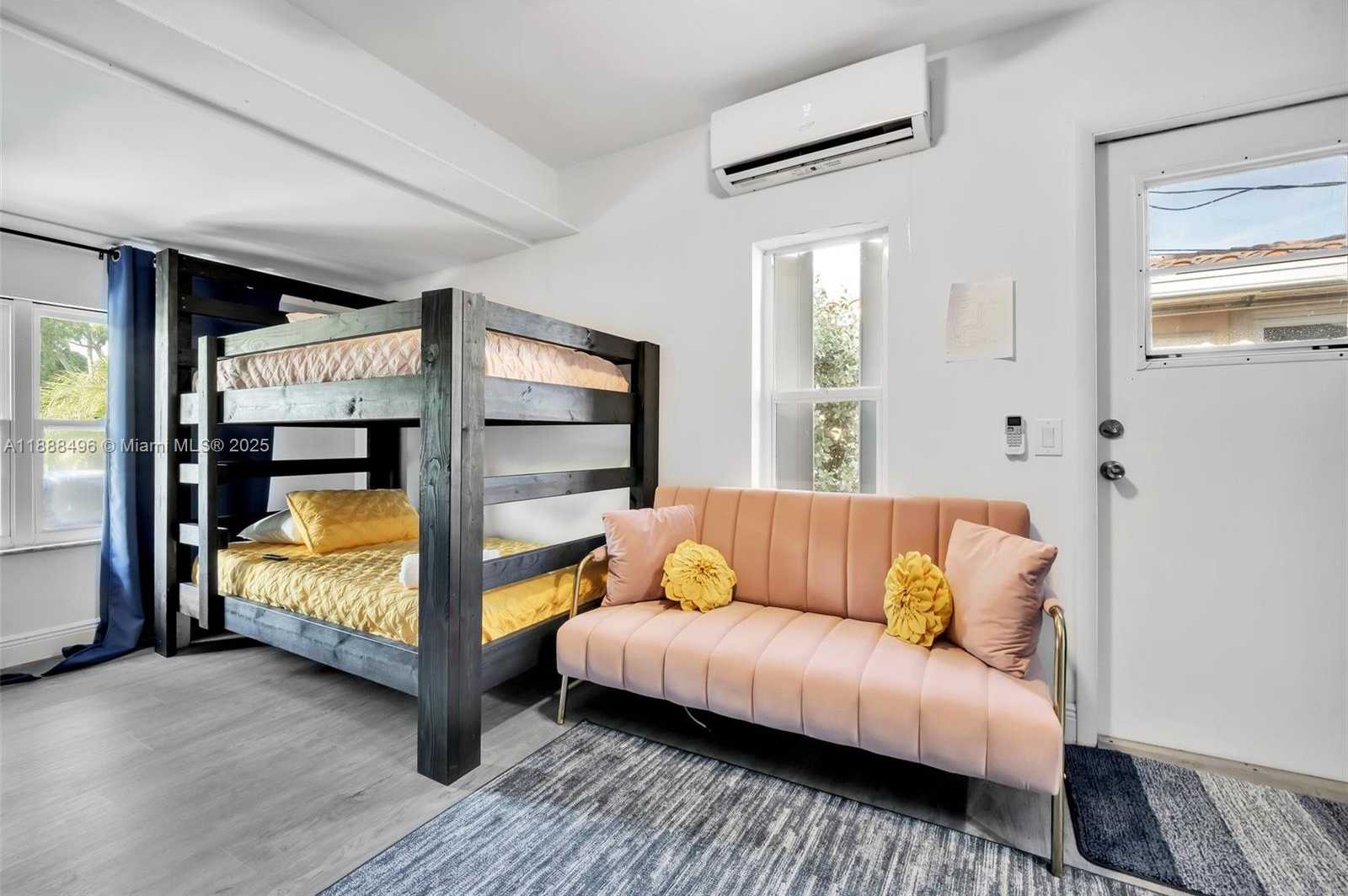 Small Image of 5830 NORTH EAST 14TH RD, Fort Lauderdale Number 33