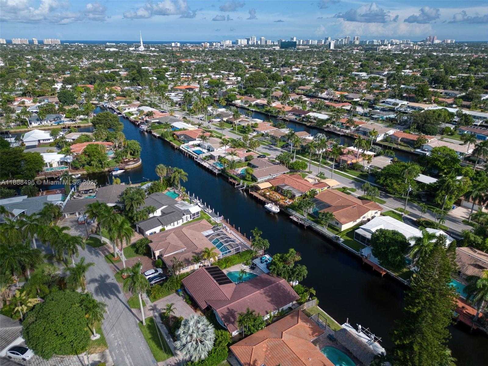 Small Image of 5830 NORTH EAST 14TH RD, Fort Lauderdale Number 44