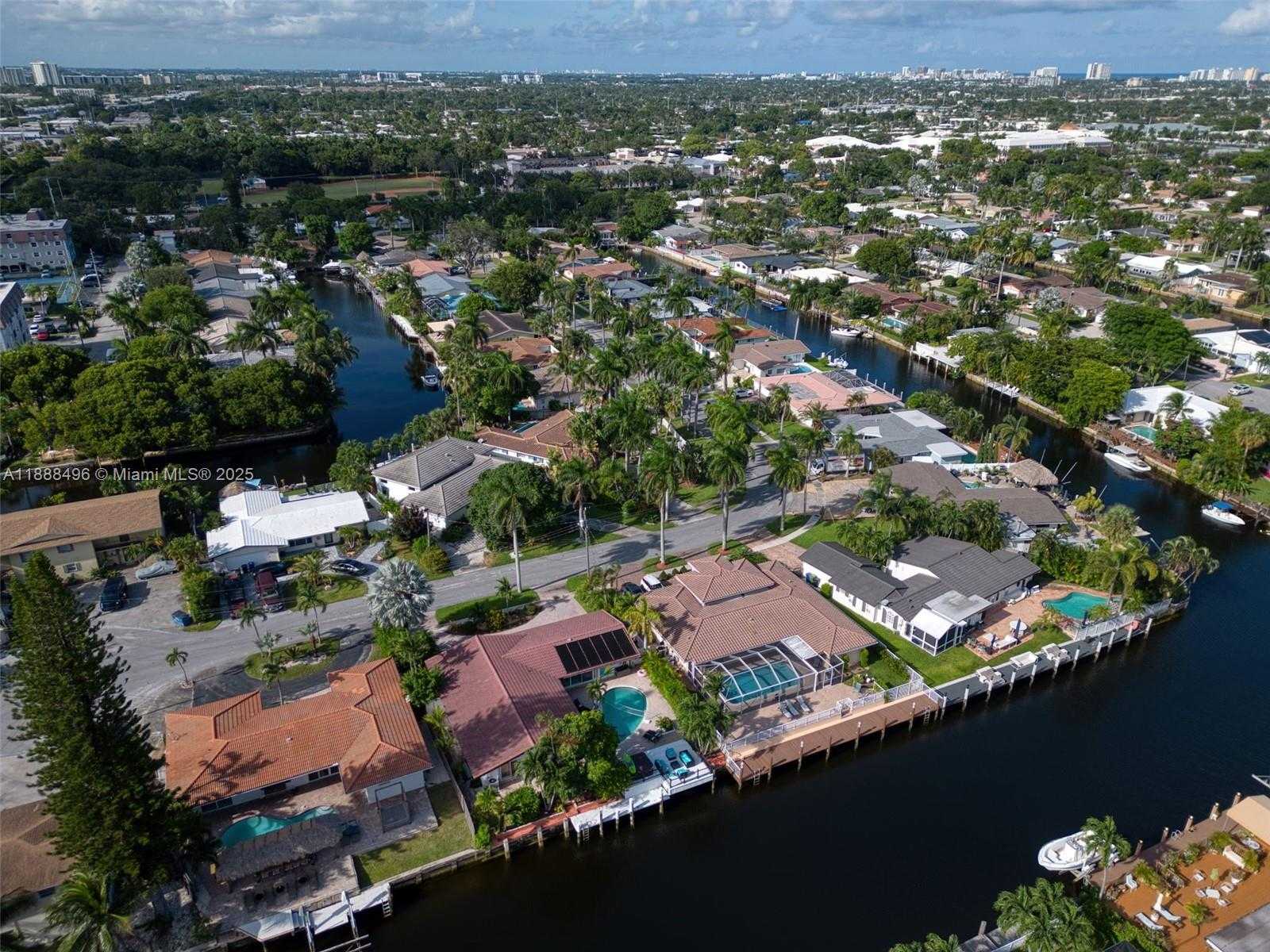 Small Image of 5830 NORTH EAST 14TH RD, Fort Lauderdale Number 45