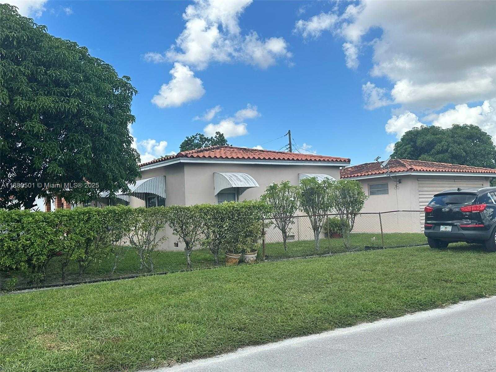 Small Image of 265 WEST 55TH ST, Hialeah Number 13