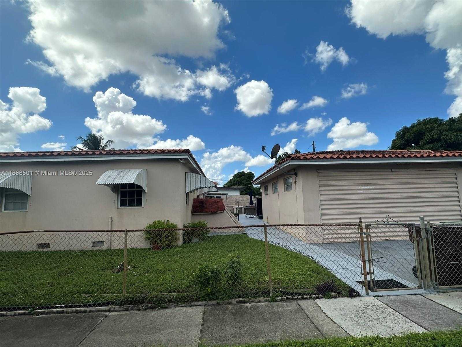 Small Image of 265 WEST 55TH ST, Hialeah Number 14