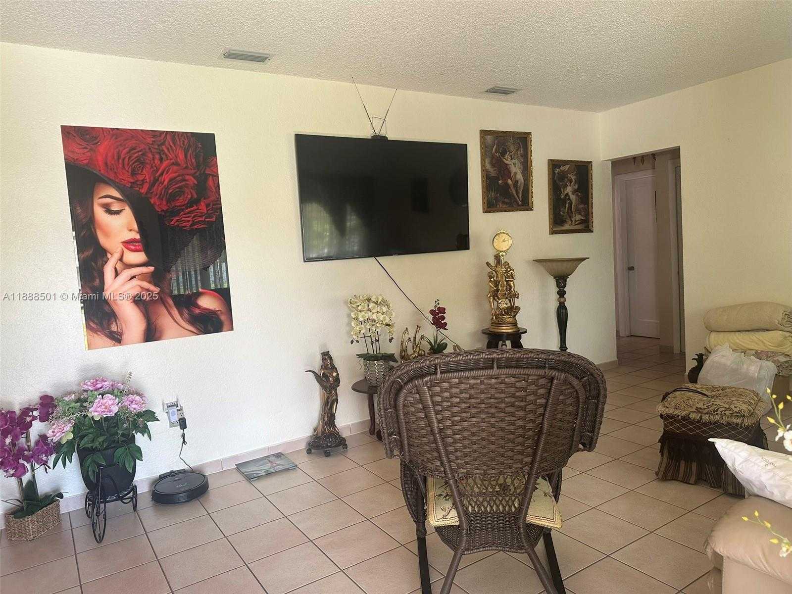 Small Image of 265 WEST 55TH ST, Hialeah Number 19