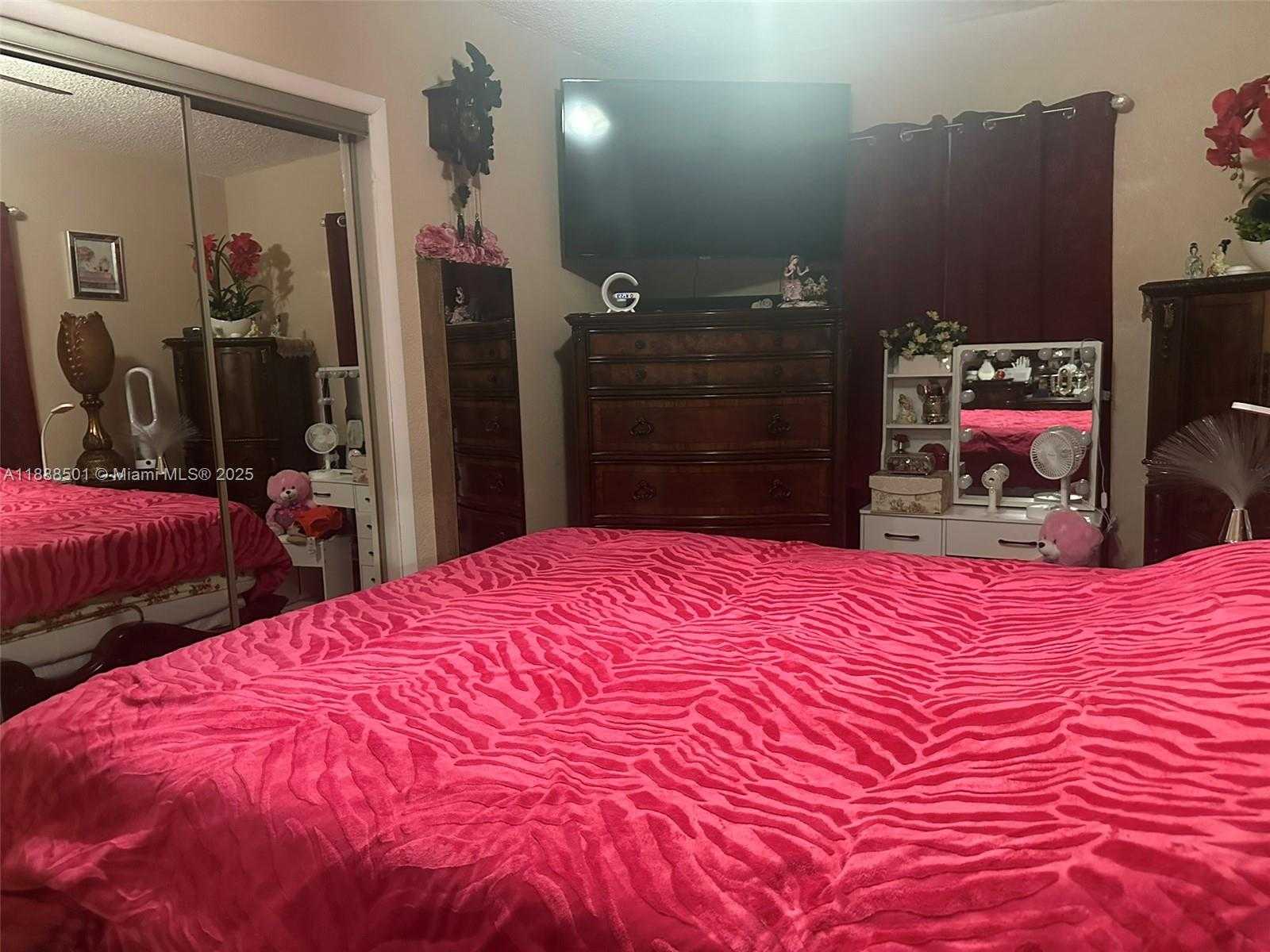 Small Image of 265 WEST 55TH ST, Hialeah Number 30