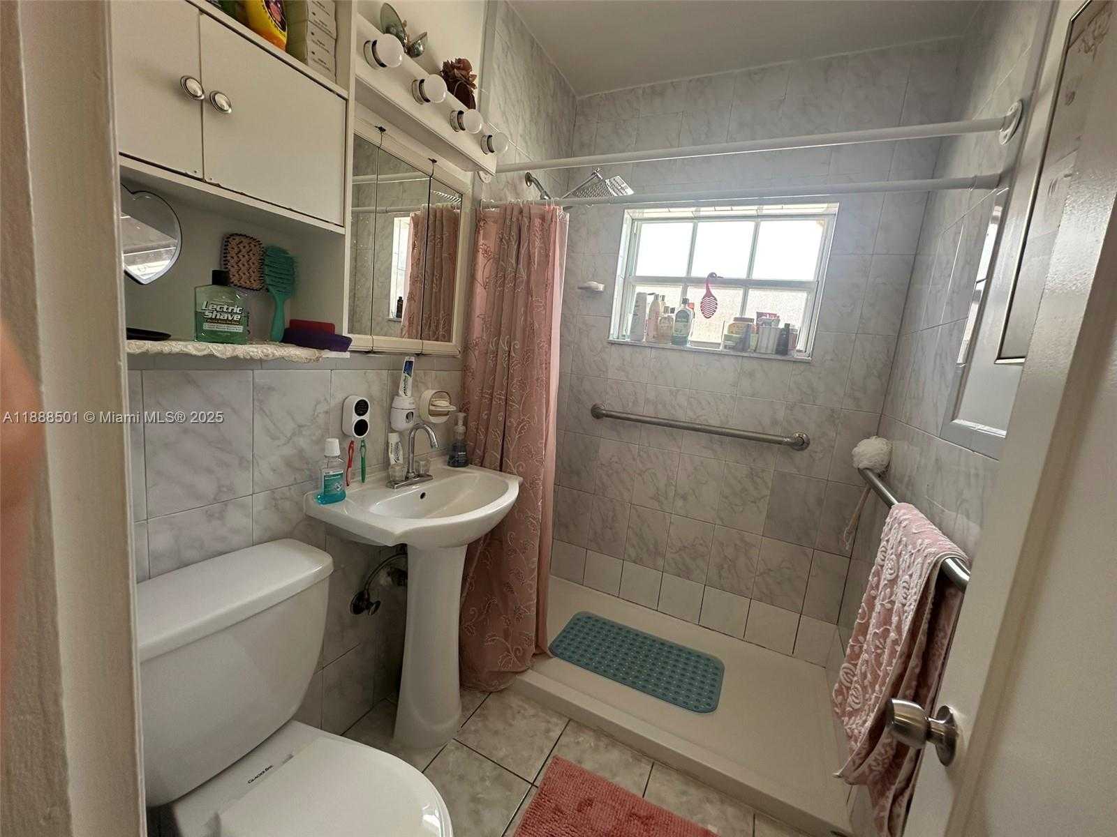 Small Image of 265 WEST 55TH ST, Hialeah Number 31