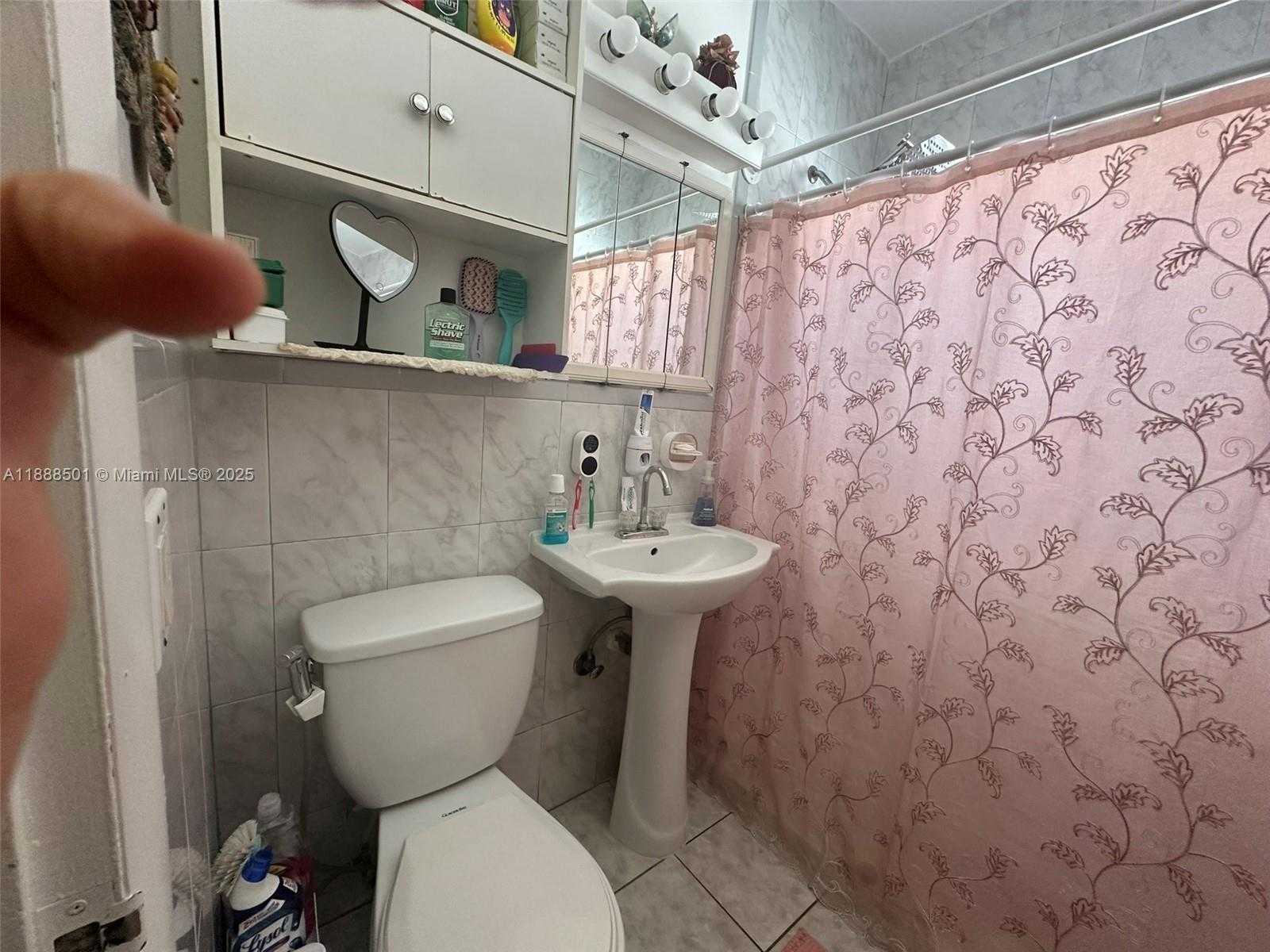 Small Image of 265 WEST 55TH ST, Hialeah Number 32