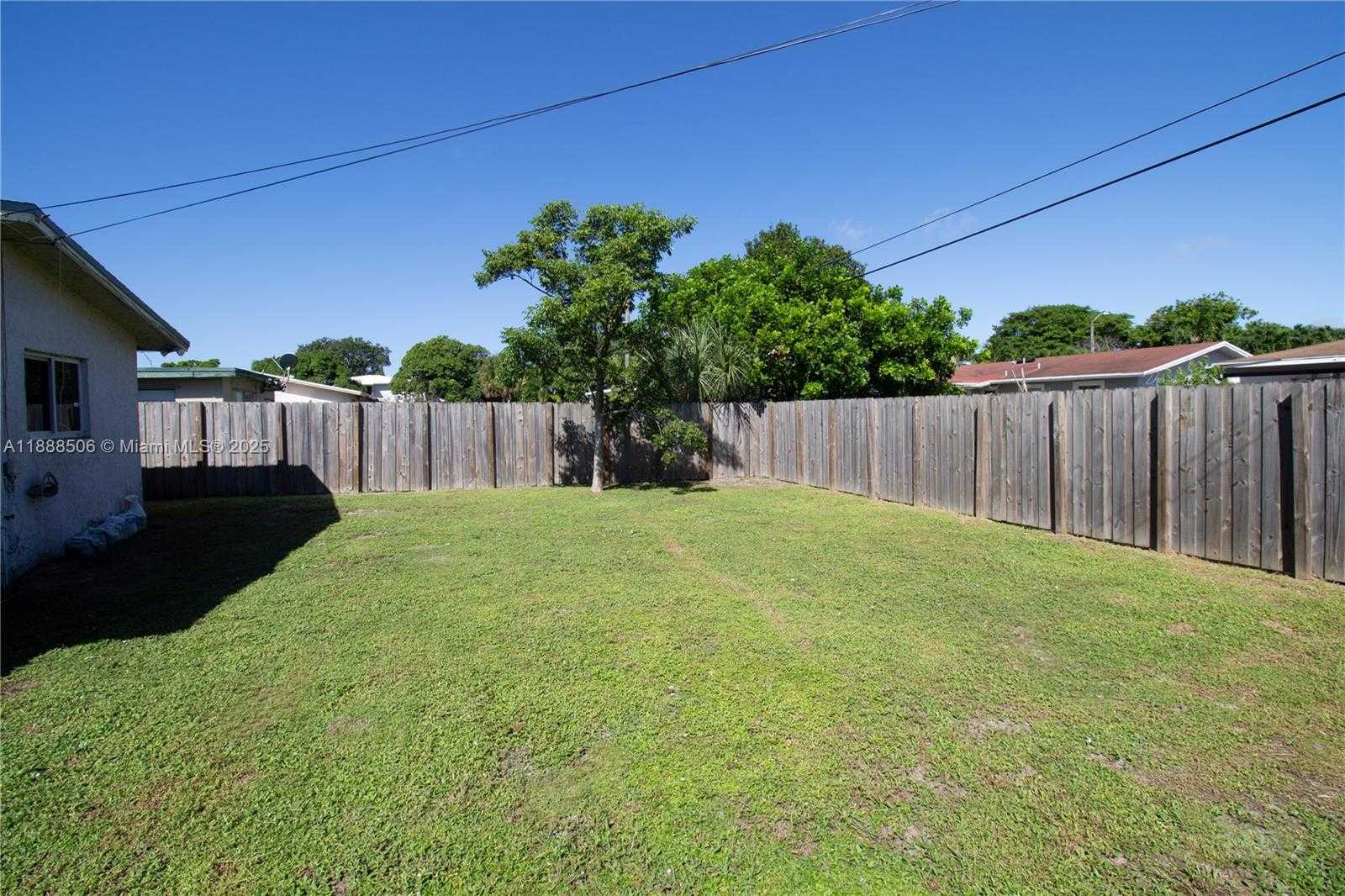 Small Image of 3001 NORTH WEST 6TH CT, Fort Lauderdale Number 3