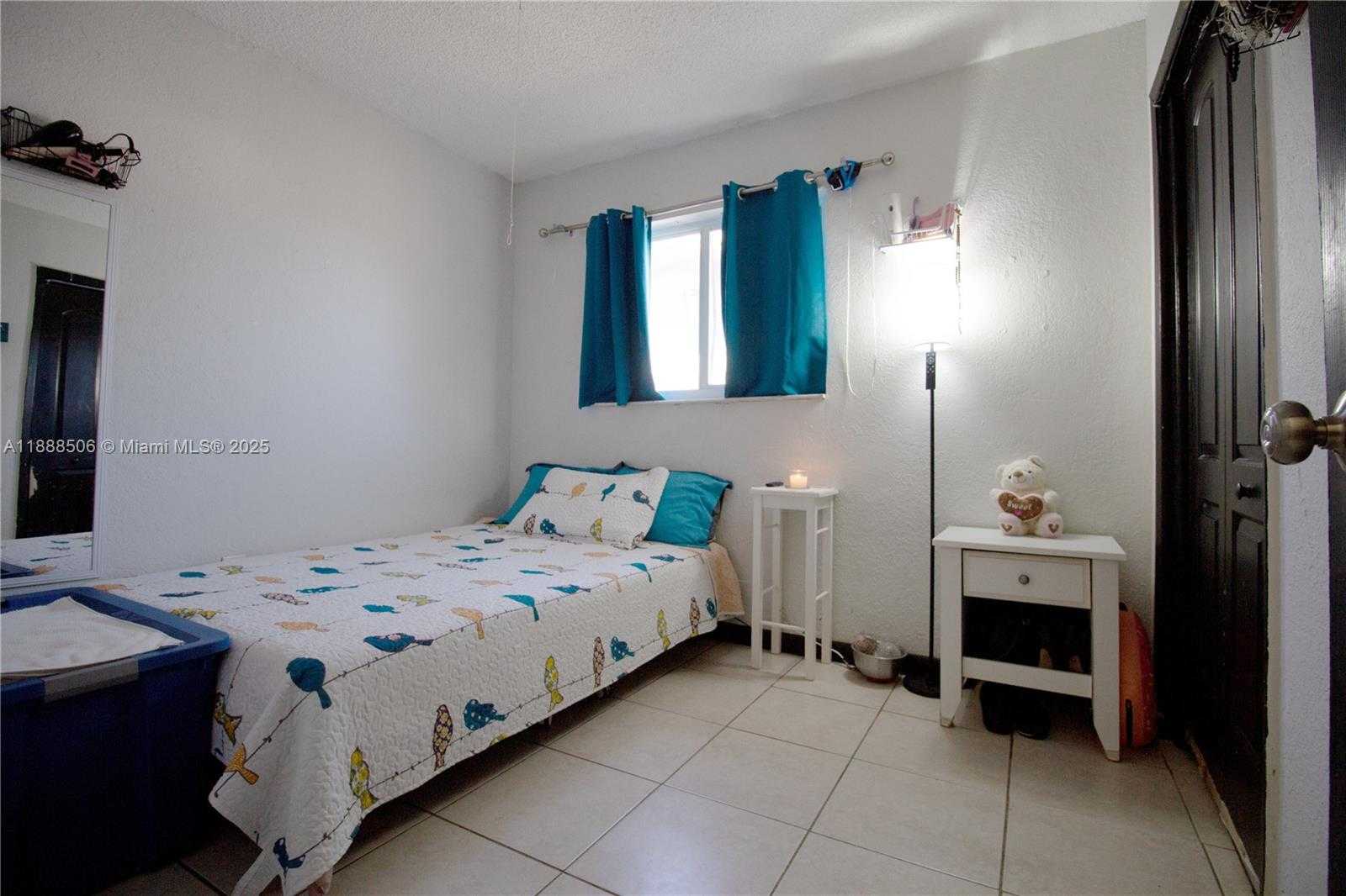 Small Image of 3001 NORTH WEST 6TH CT, Fort Lauderdale Number 6