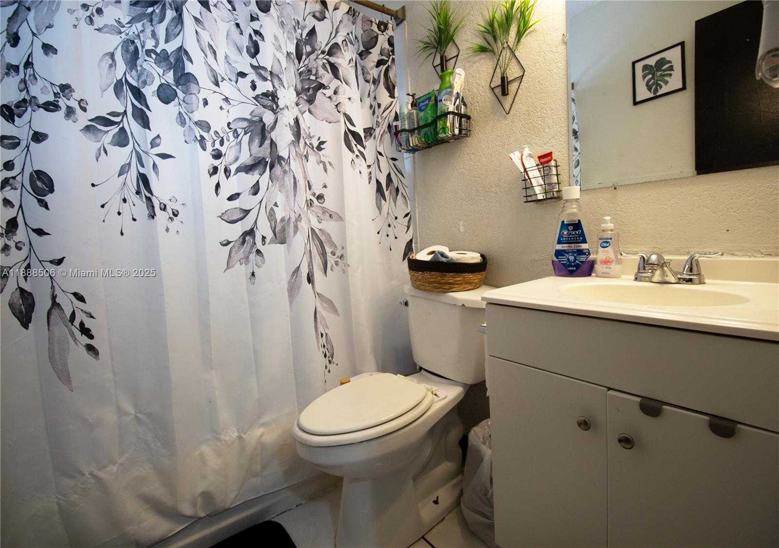 Small Image of 3001 NORTH WEST 6TH CT, Fort Lauderdale Number 7