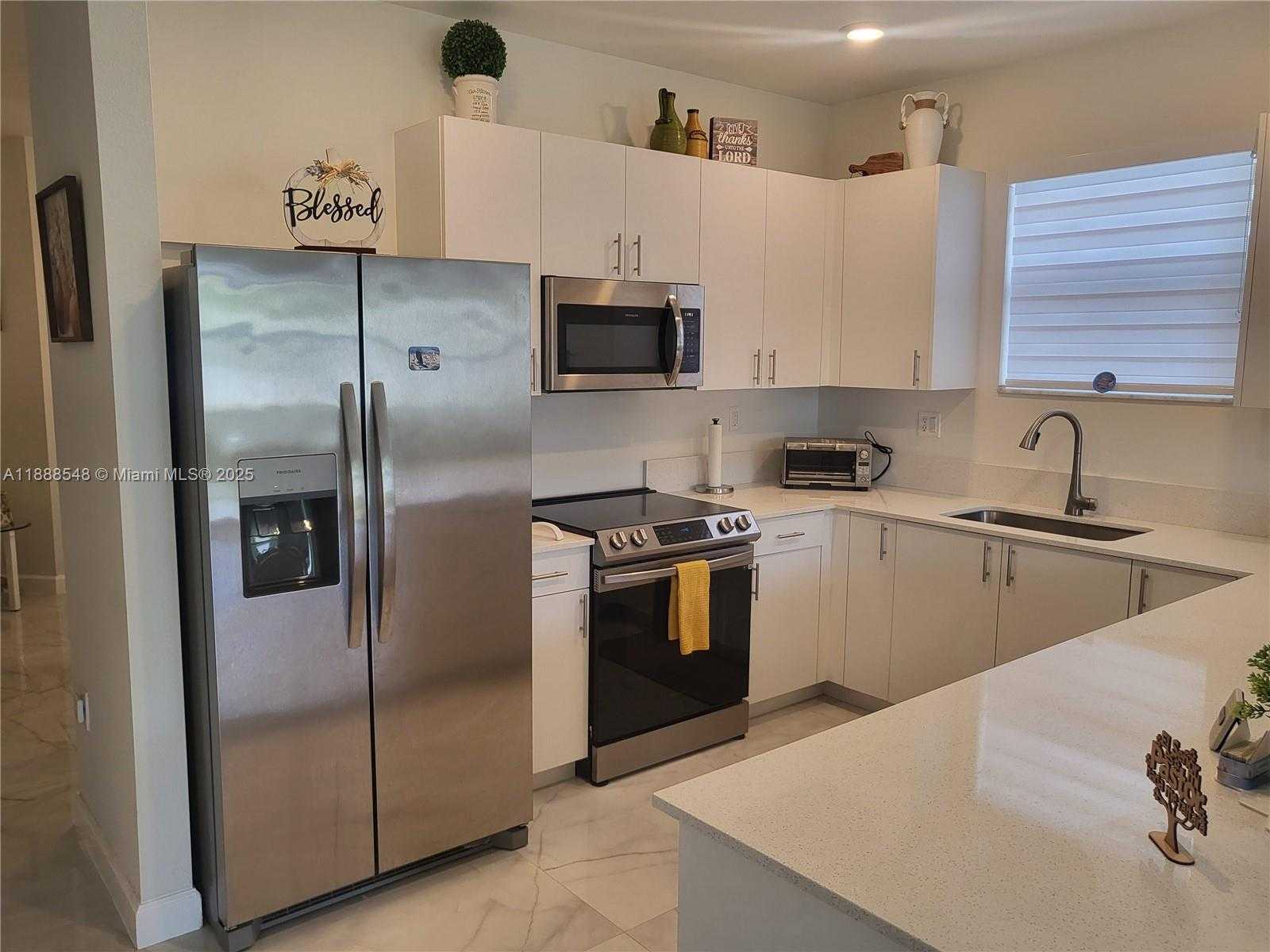 Small Image of 16343 SOUTH WEST 290TH TER, Homestead Number 5