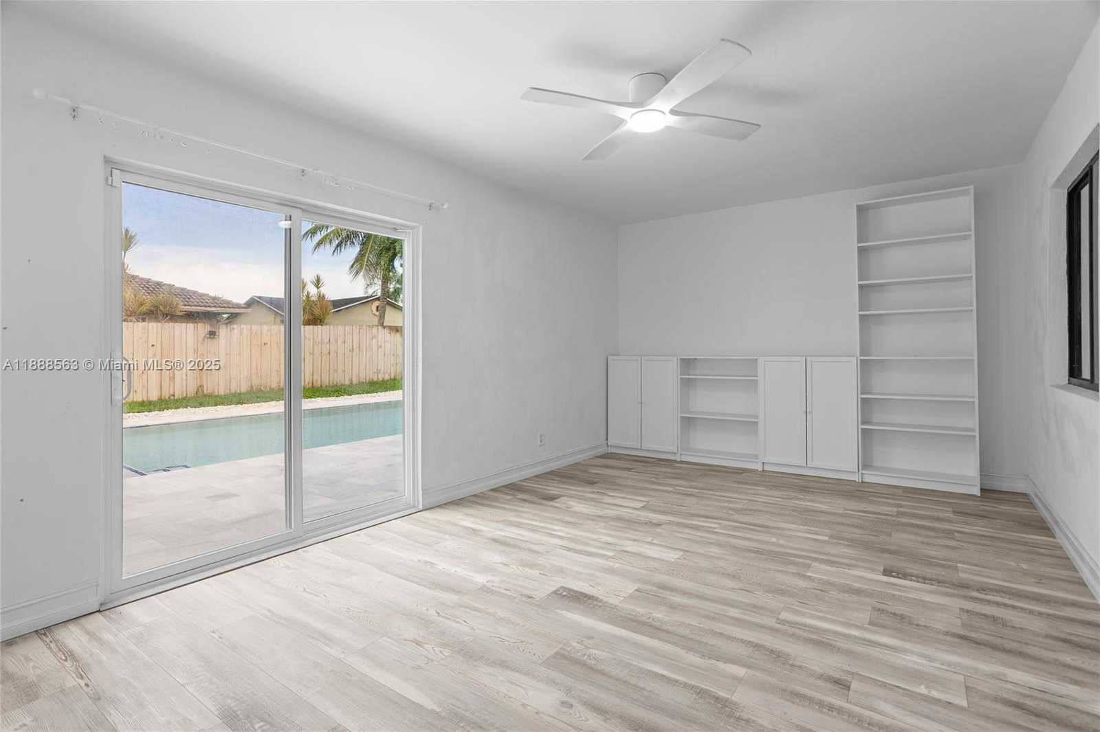 Small Image of 20847 SUGARLOAF LN, Boca Raton Number 11