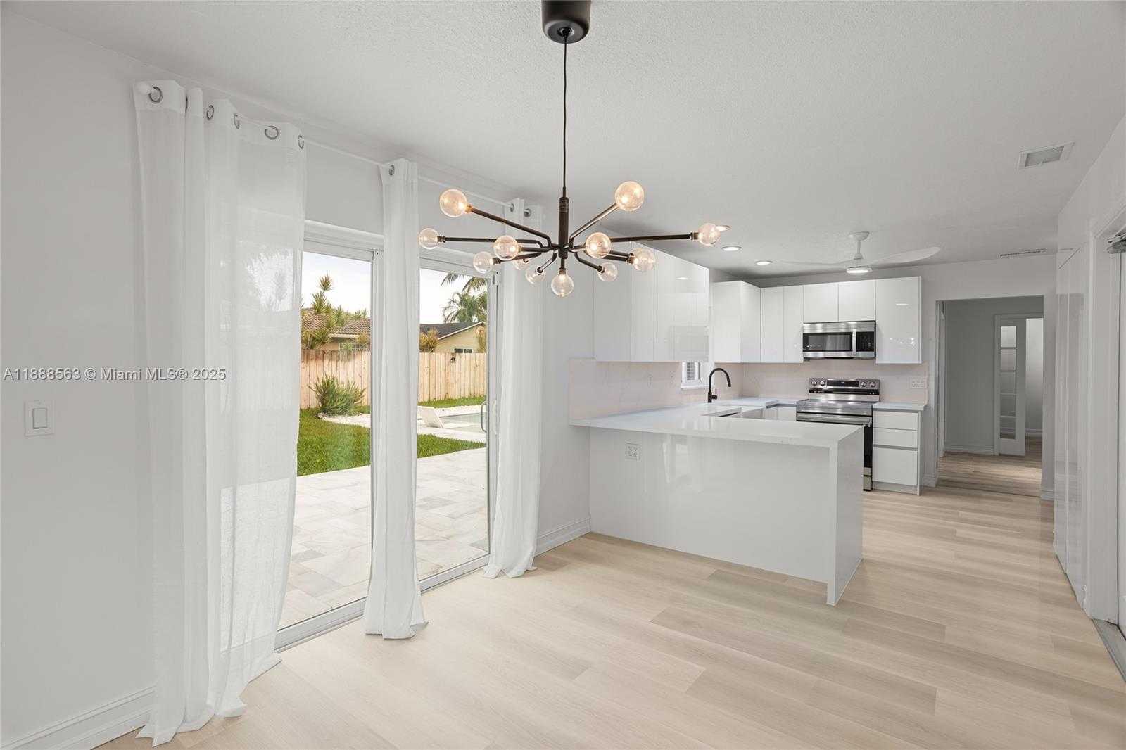 Small Image of 20847 SUGARLOAF LN, Boca Raton Number 17