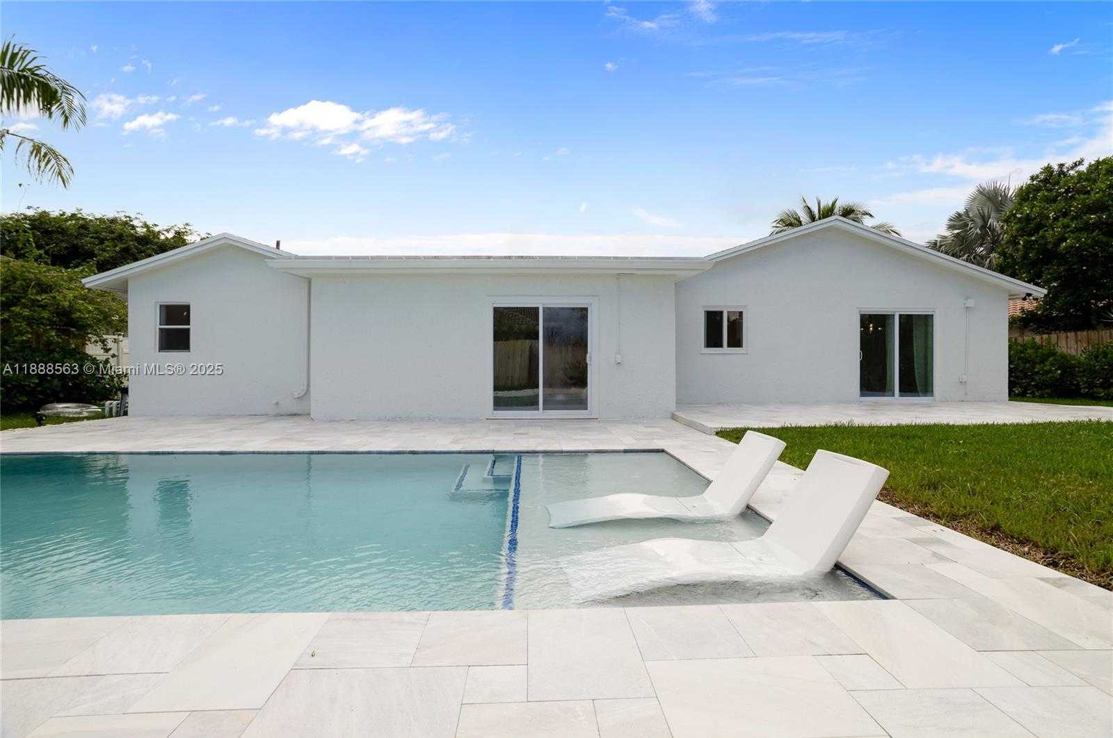 Small Image of 20847 SUGARLOAF LN, Boca Raton Number 31