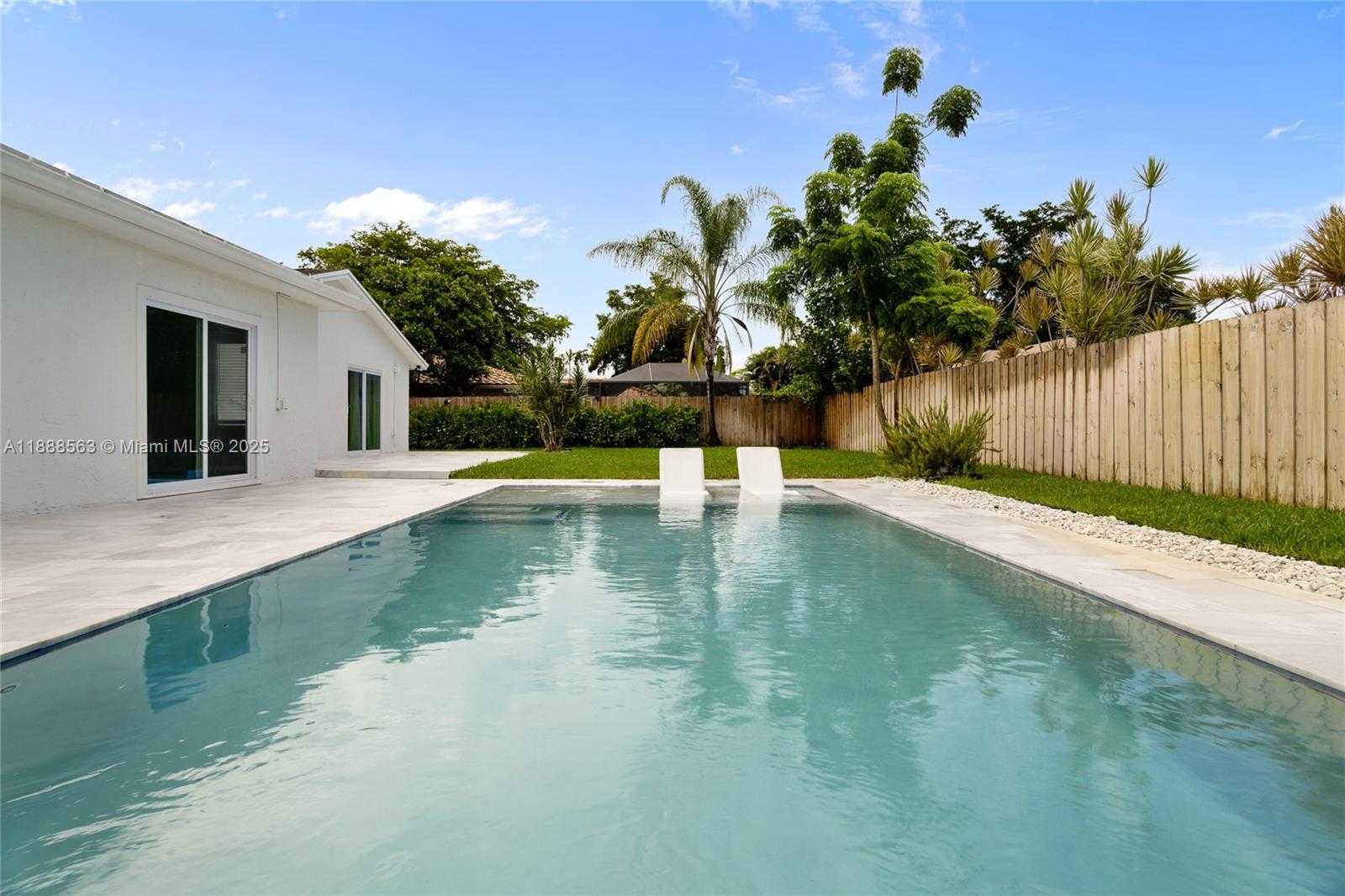 Small Image of 20847 SUGARLOAF LN, Boca Raton Number 33