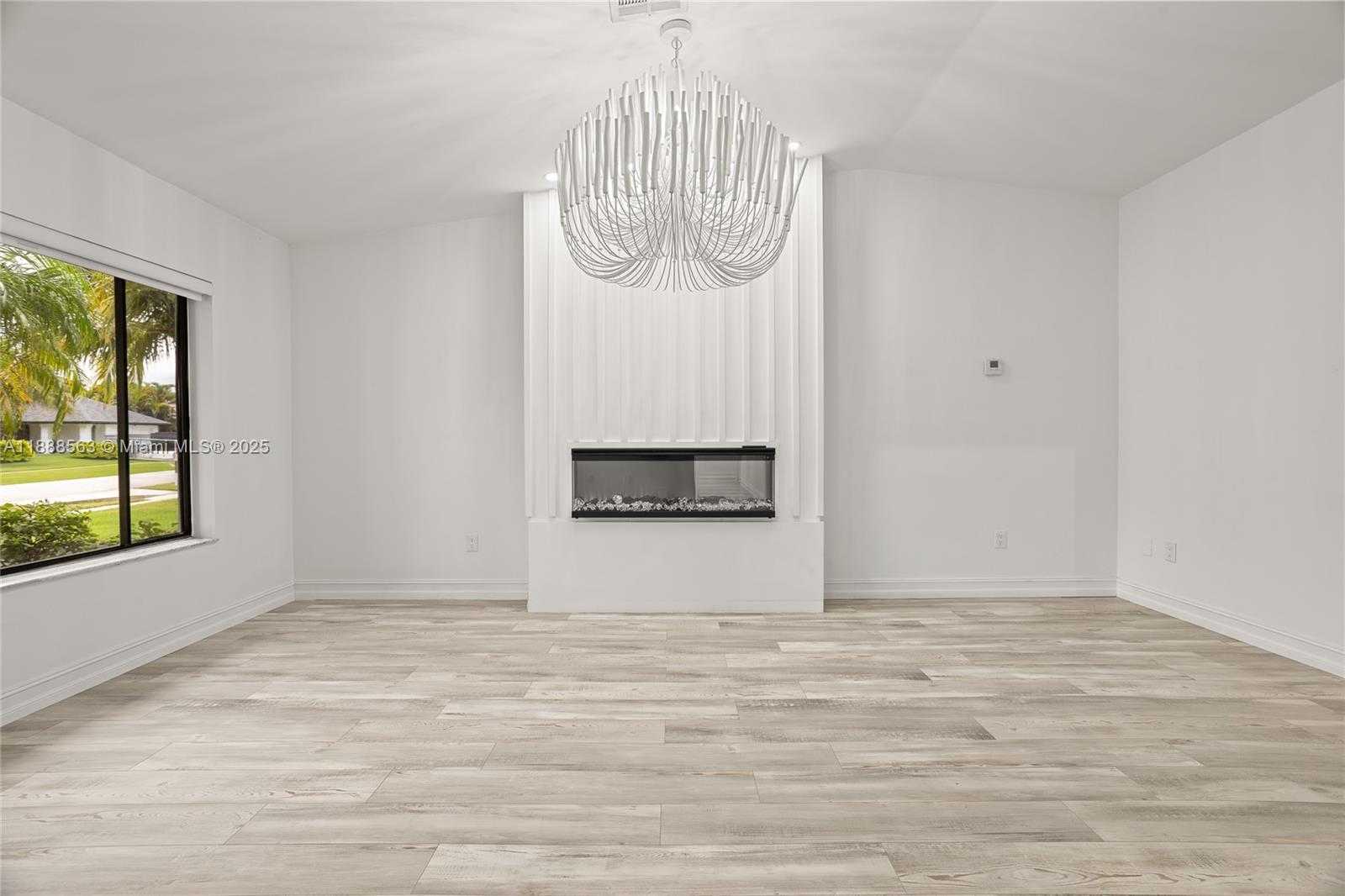 Small Image of 20847 SUGARLOAF LN, Boca Raton Number 5