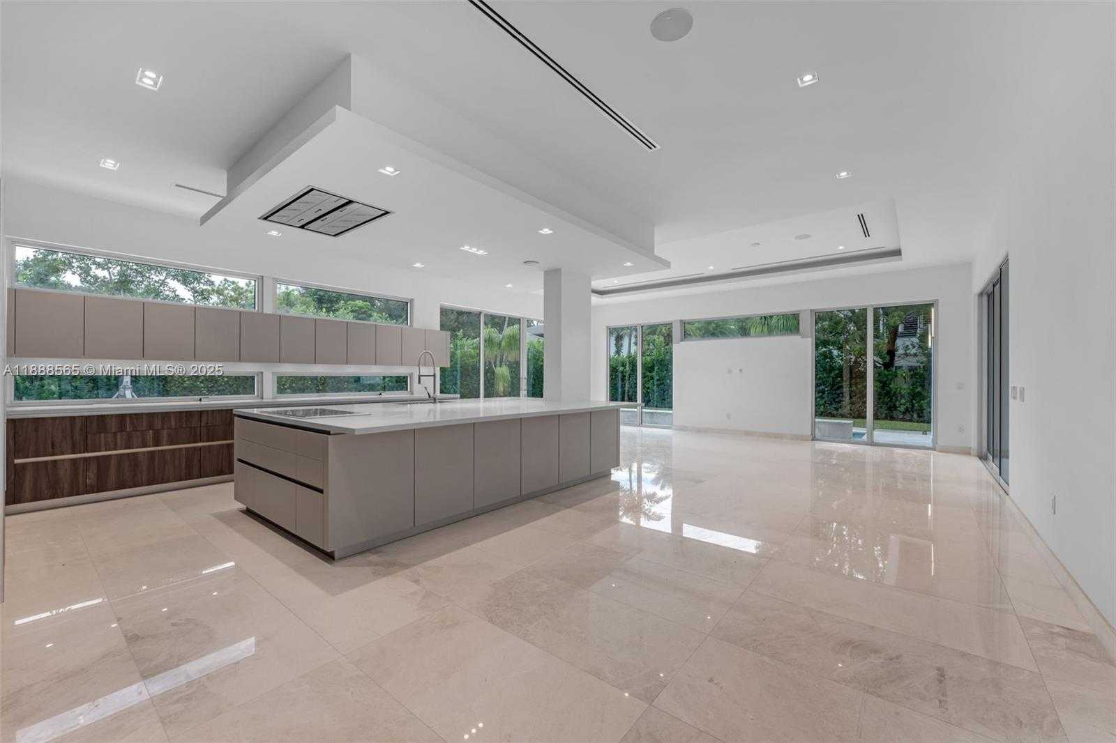 Small Image of 9101 SOUTH WEST 69TH CT, Pinecrest Number 12